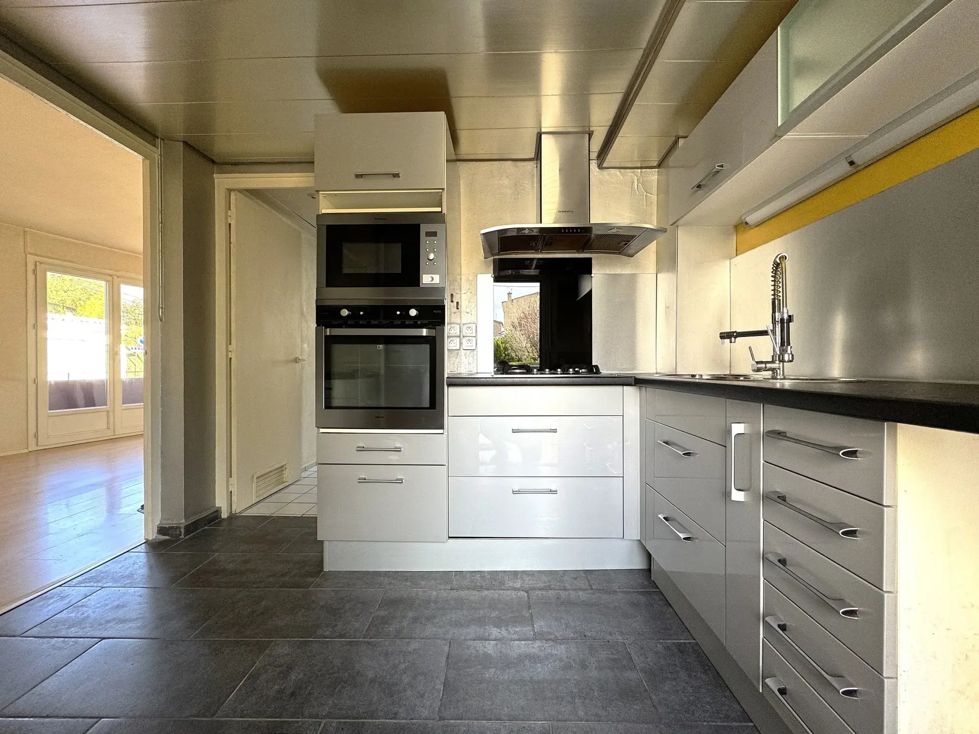 Appartement T2 à Montjuzet, Clermont-Ferrand - Appartement rénové avec travaux votés 