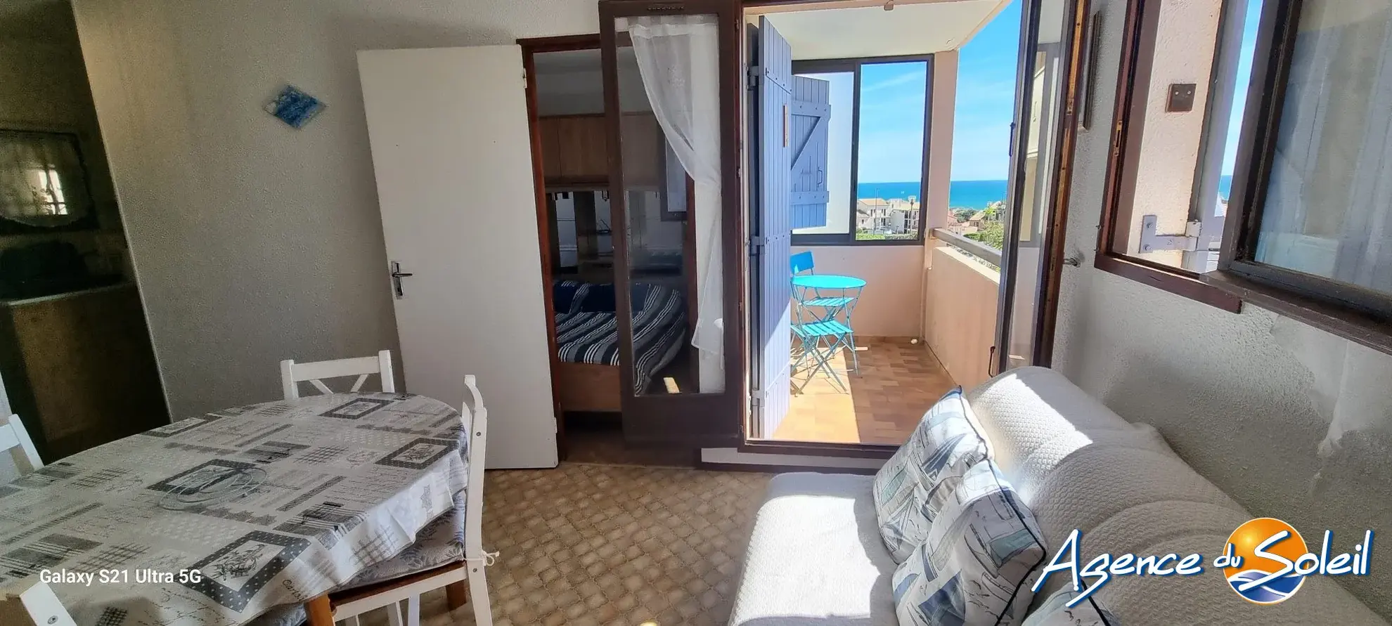 Apparemment T2 avec cabine, balcon et vue mer à Saint Pierre la Mer 