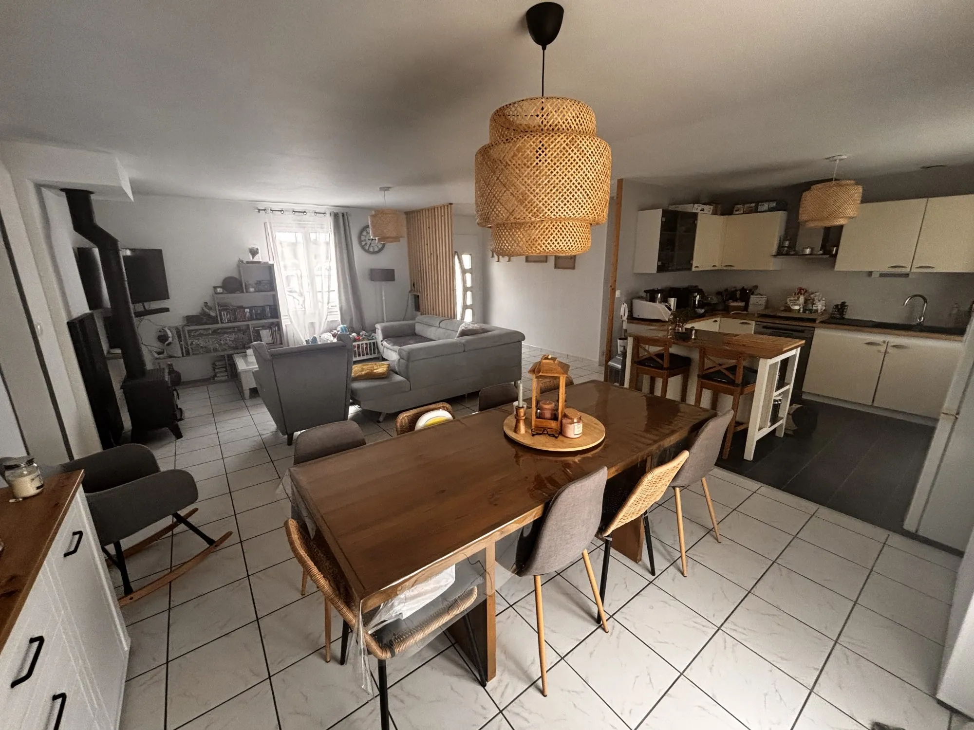 Maison à vendre à Jaunay-Marigny - 3 chambres, jardin clos, garage et terrasse exposée sud-ouest