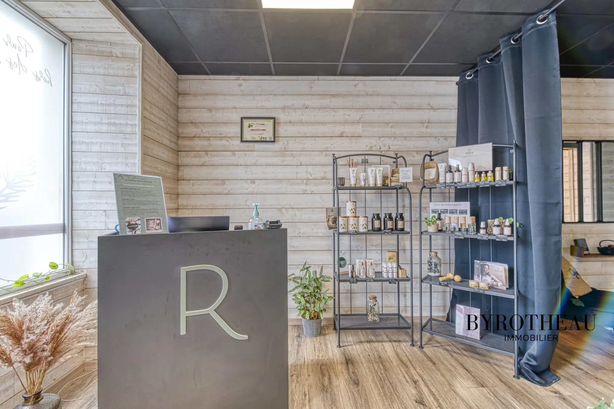 Fonds de commerce institut de beauté à Feneu proche Angers