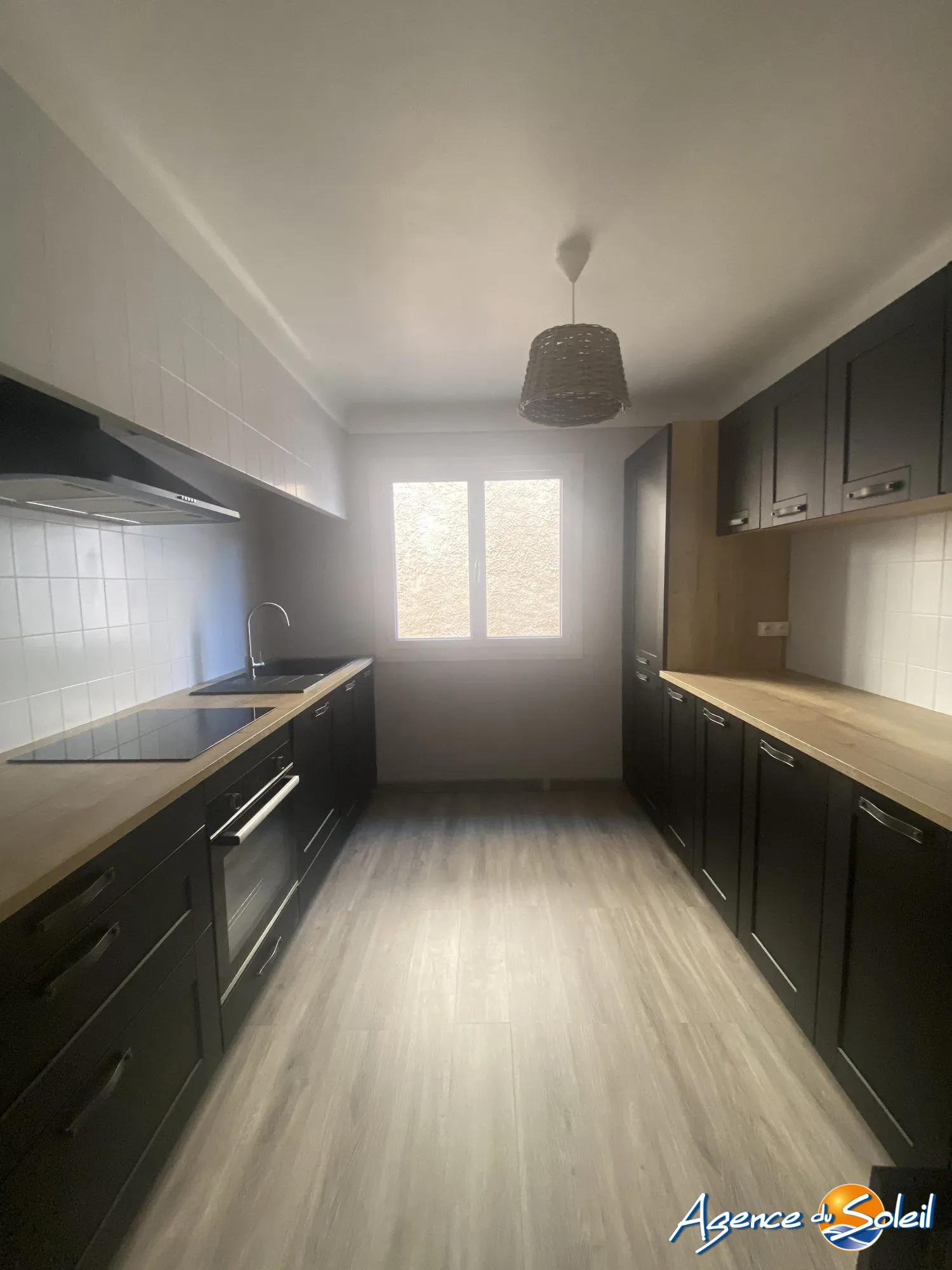 Maison de village avec garage, 3 chambres à Sigean 