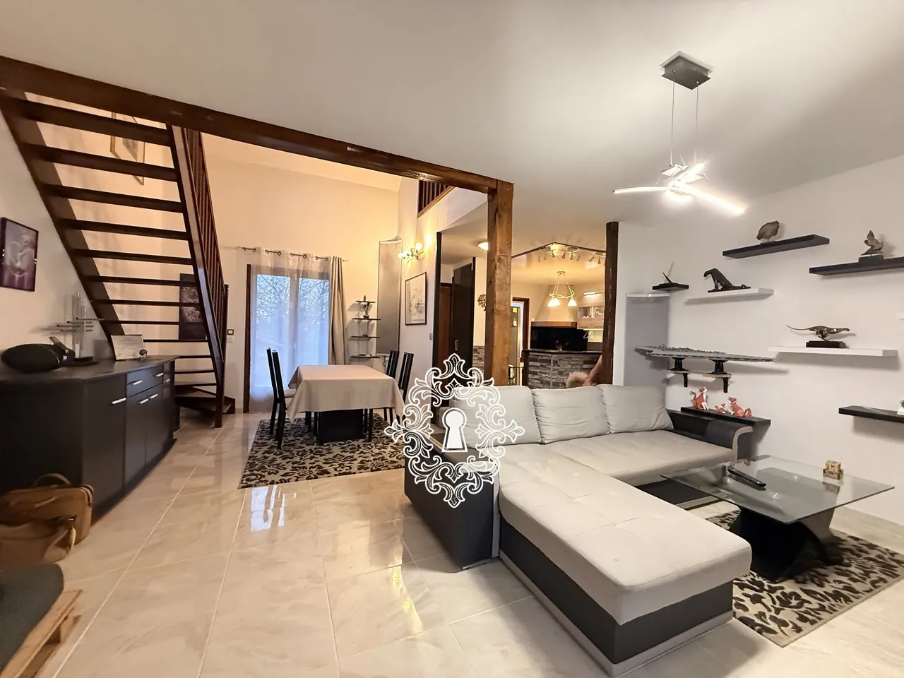 Belle maison traditionnelle de 3 chambres à Donnemarie-Dontilly avec terrain clos 