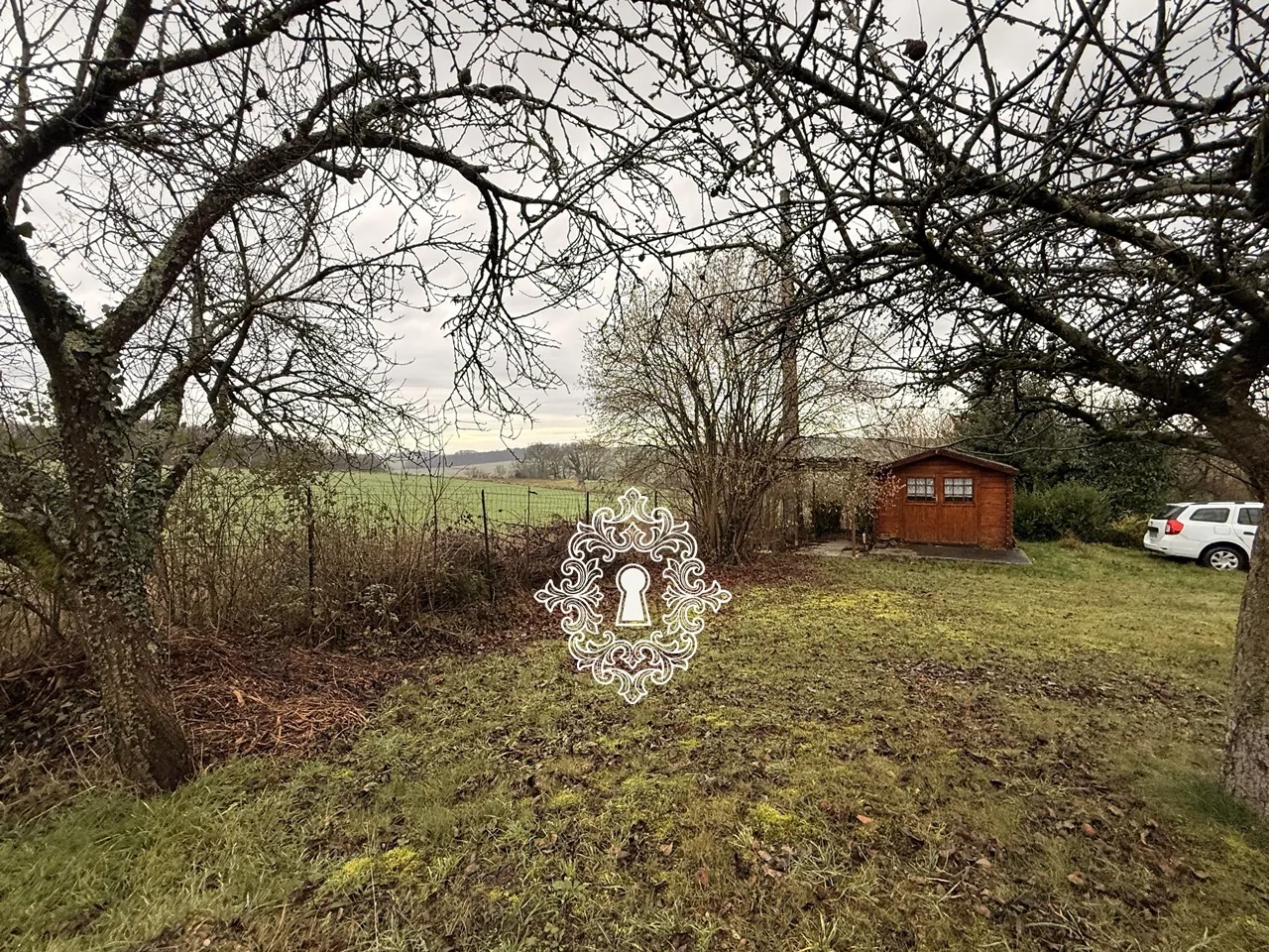 Belle maison traditionnelle de 3 chambres à Donnemarie-Dontilly avec terrain clos 