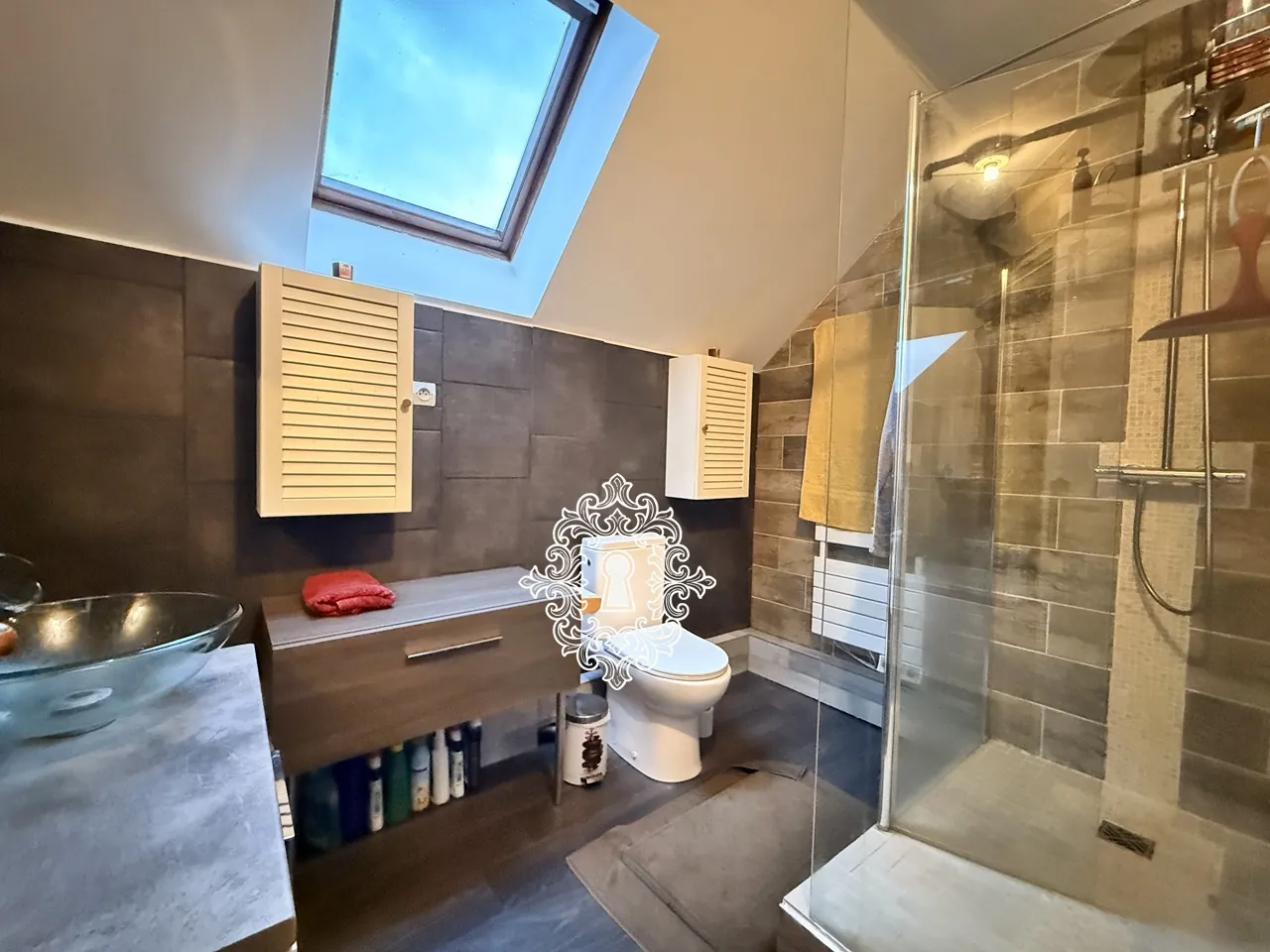 Belle maison traditionnelle de 3 chambres à Donnemarie-Dontilly avec terrain clos 