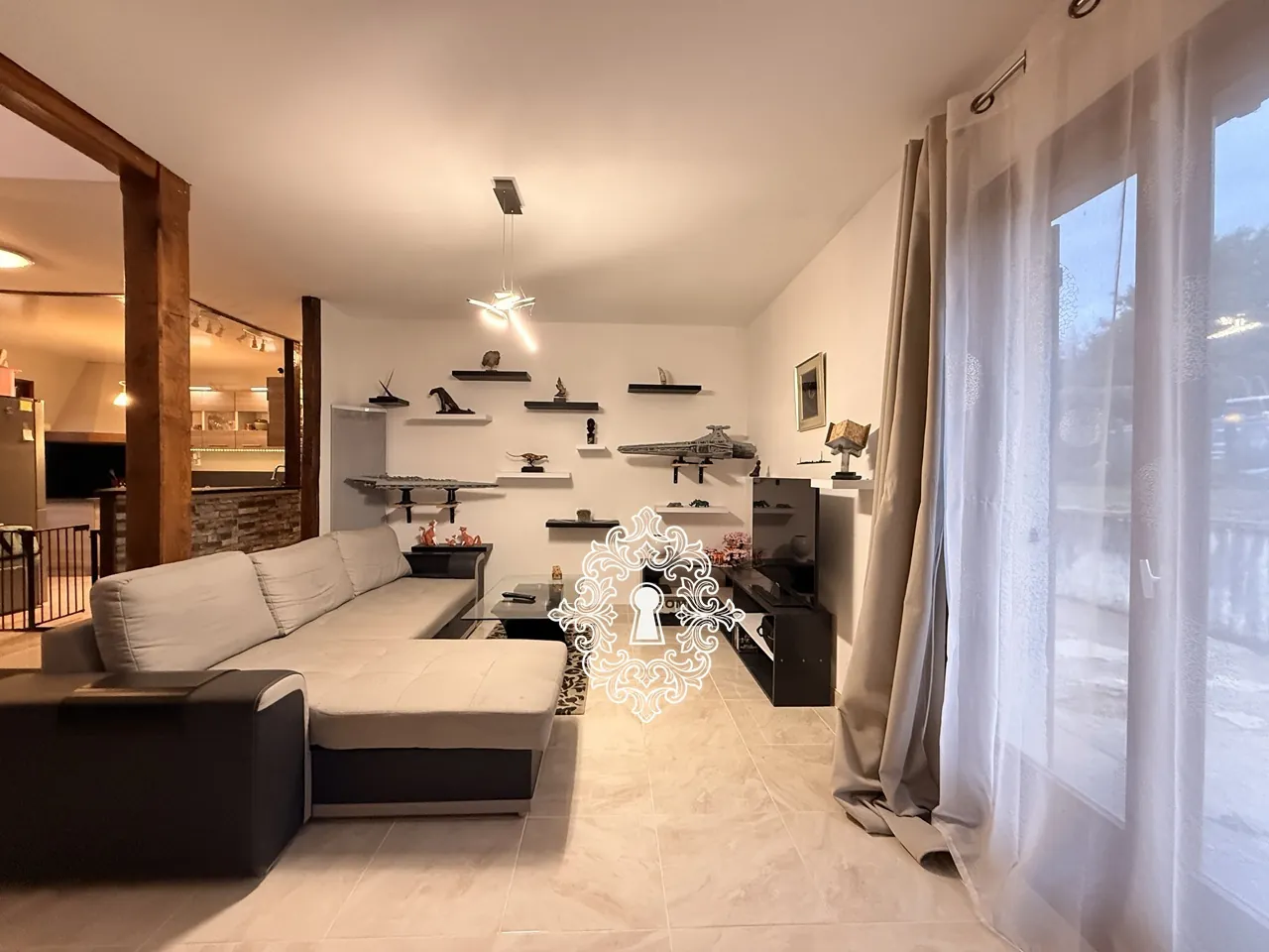 Belle maison traditionnelle de 3 chambres à Donnemarie-Dontilly avec terrain clos 