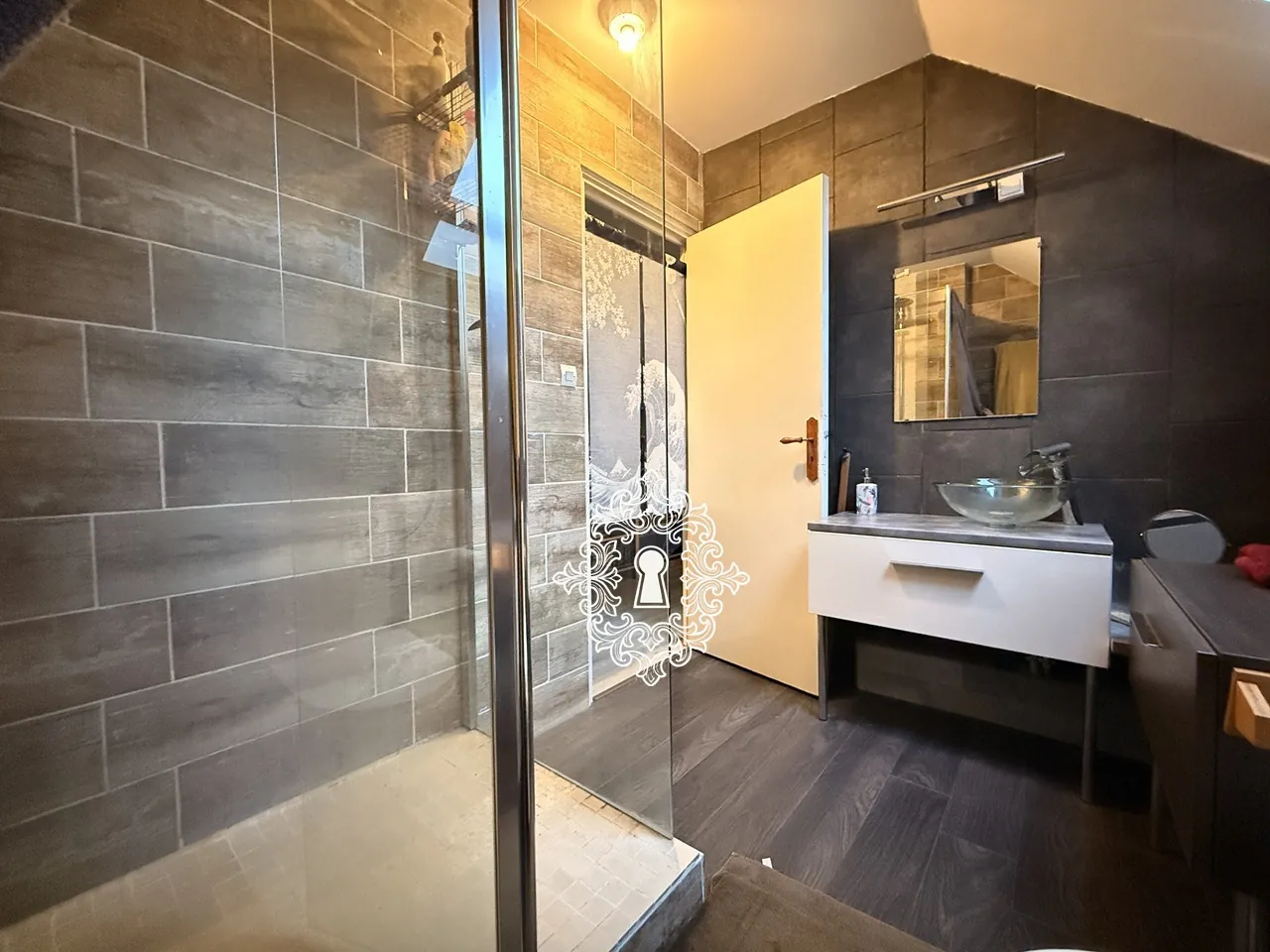 Belle maison traditionnelle de 3 chambres à Donnemarie-Dontilly avec terrain clos 