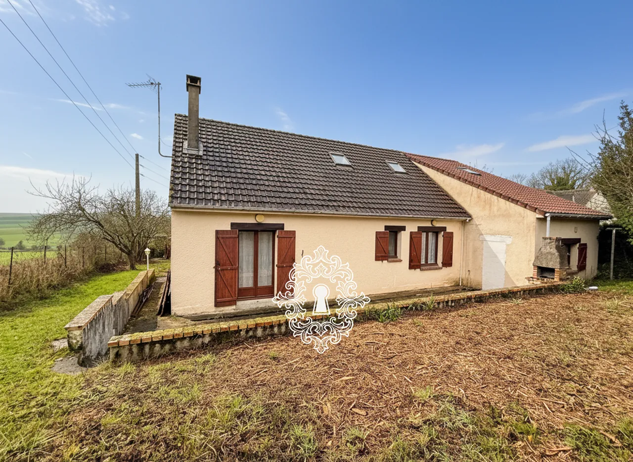 Belle maison traditionnelle de 3 chambres à Donnemarie-Dontilly avec terrain clos 