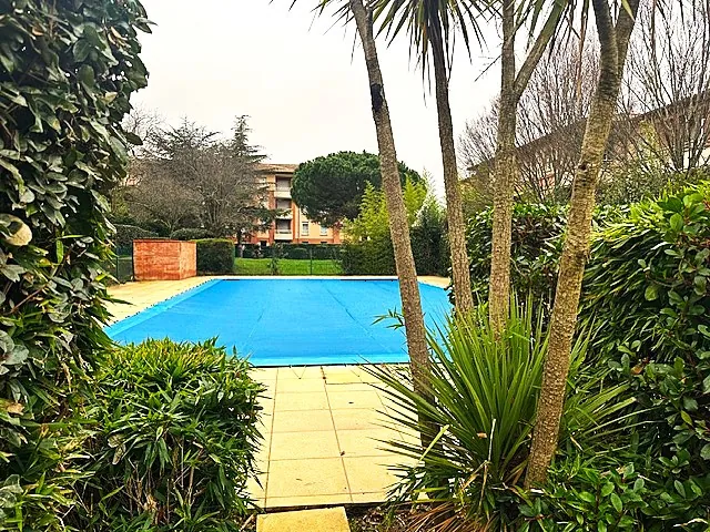Appartement T4 de 81 m² avec parking, garage et piscine à Toulouse
