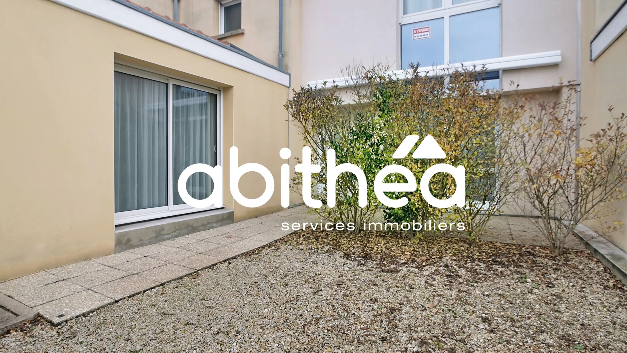 Charmante maison 5 pièces avec jardin et parking à Sainte-Savine 