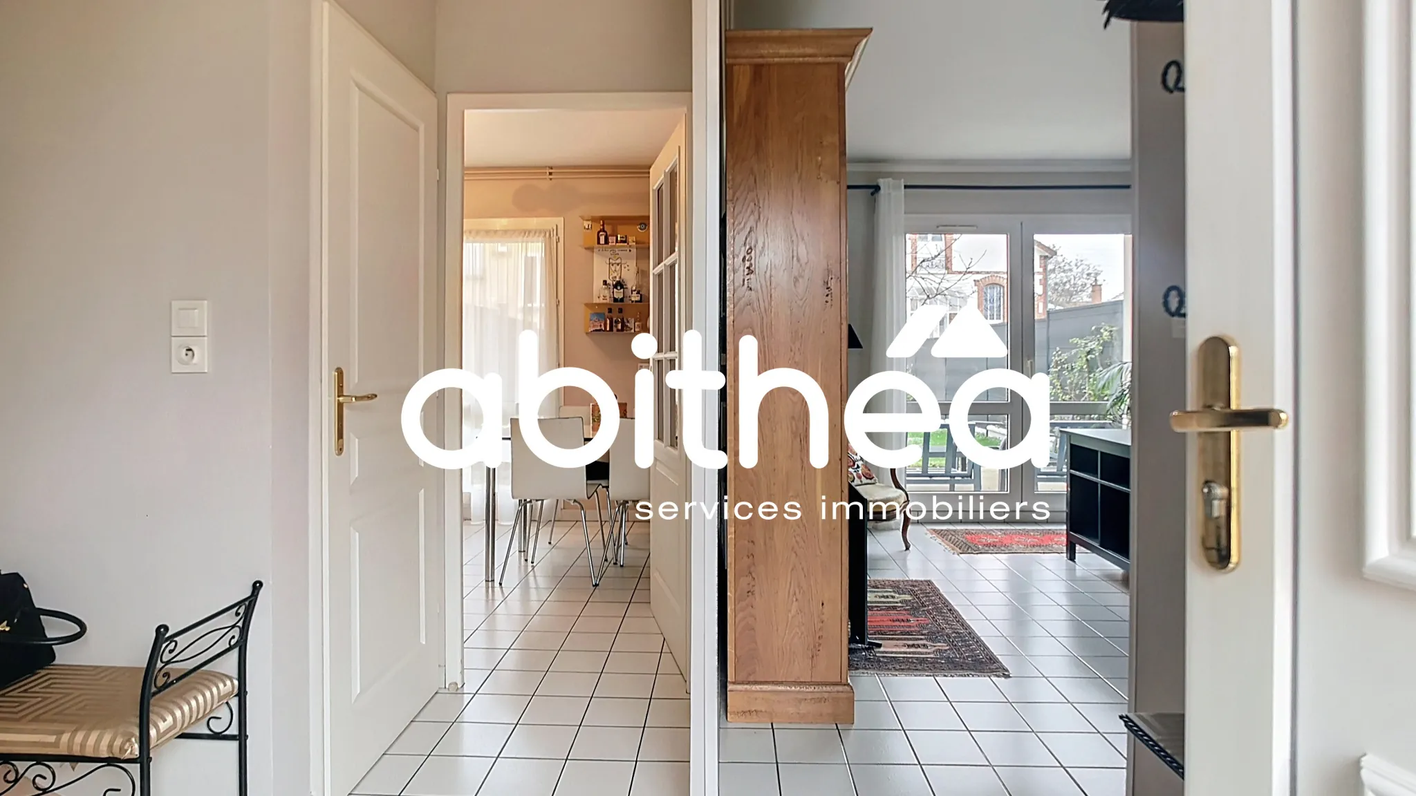 Charmante maison 5 pièces avec jardin et parking à Sainte-Savine 