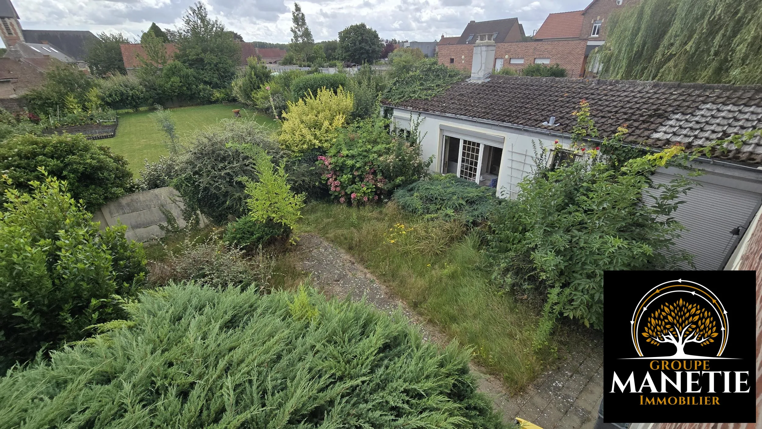 Maison ancienne à rénover avec fort potentiel à BIACHE-SAINT-VAAST 