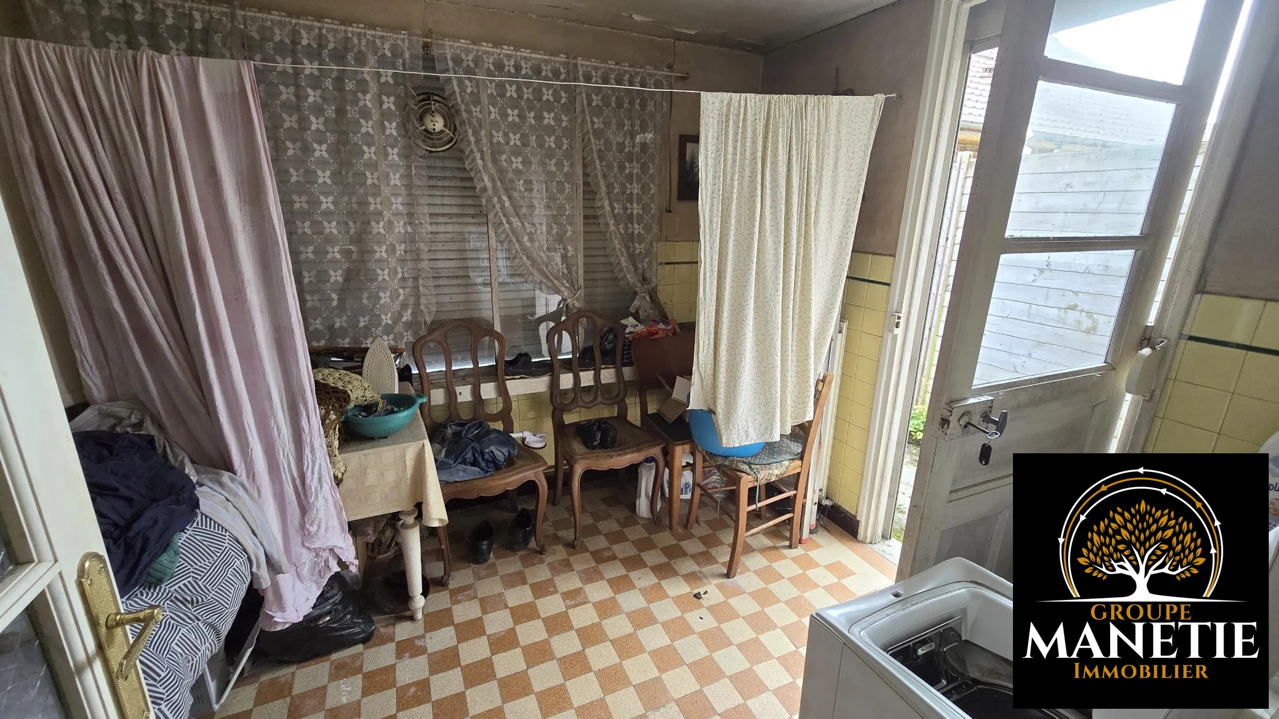 Maison ancienne à rénover avec fort potentiel à BIACHE-SAINT-VAAST 