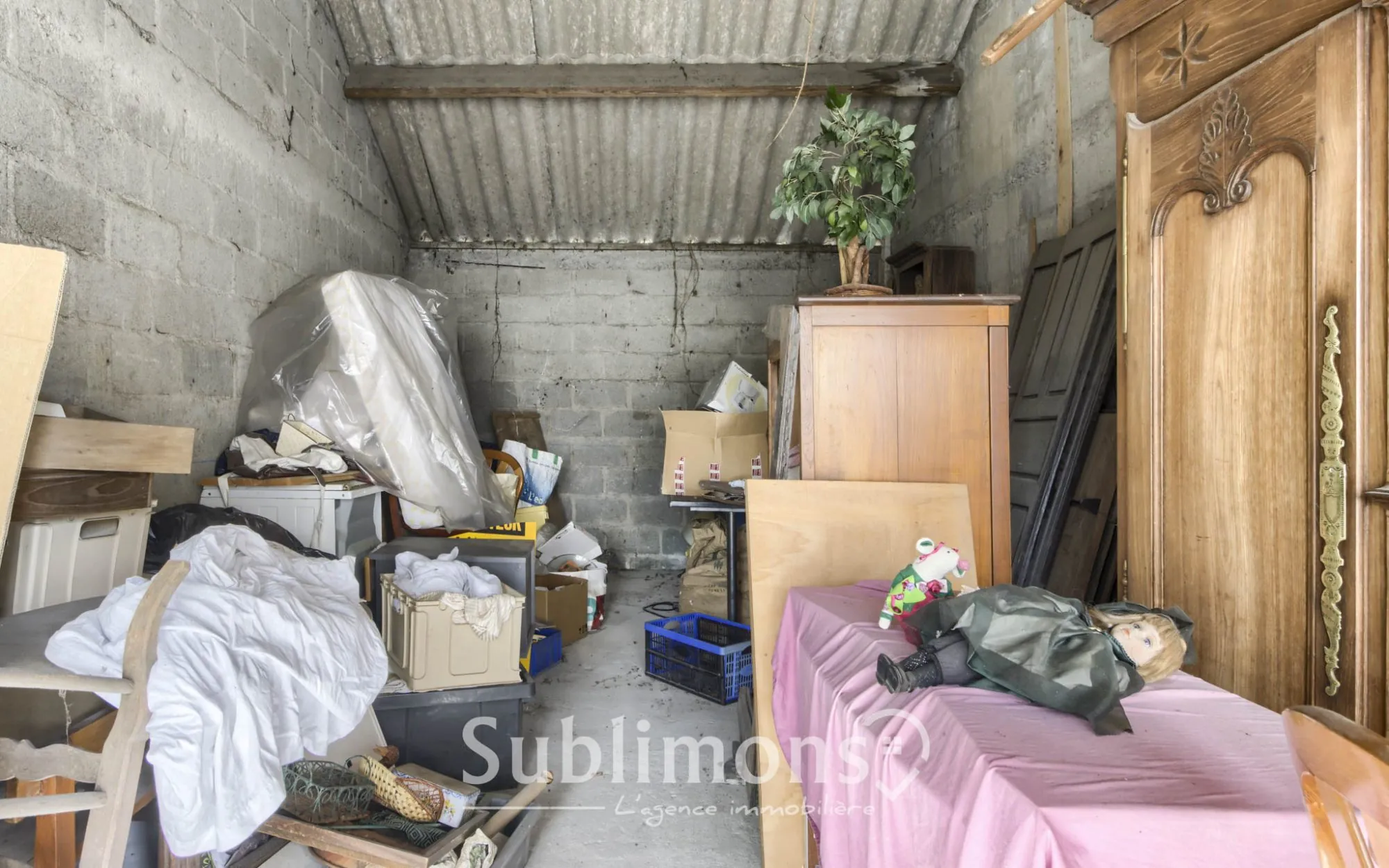 Garage de 20 m² à vendre à Saint-Nazaire dans le quartier de Méan 