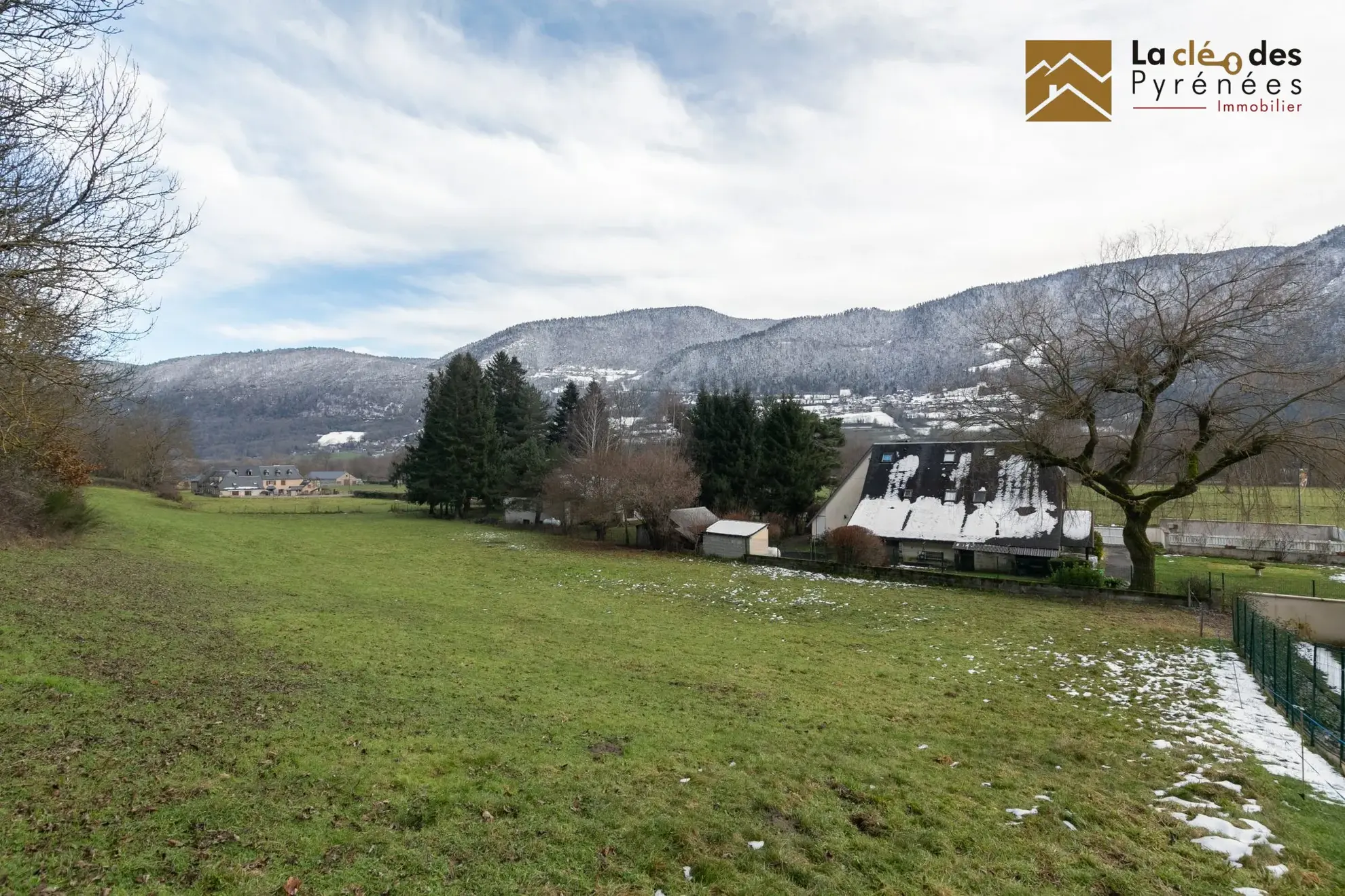Terrain constructible de 1001 m² à Vielle-Aure avec vue exceptionnelle