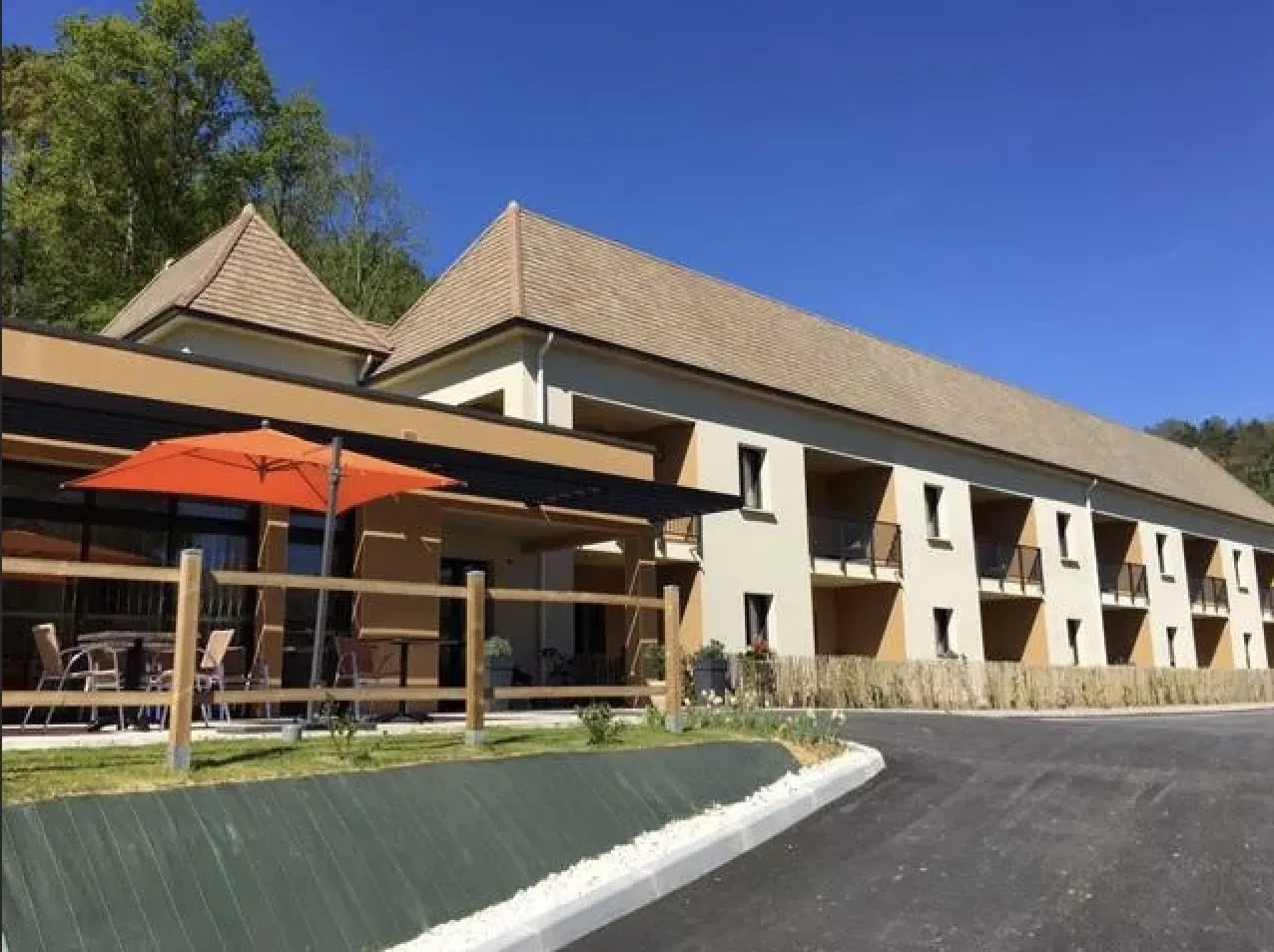 Appartement meublé en résidence senior à Sarlat avec rendement attractif en LMNP