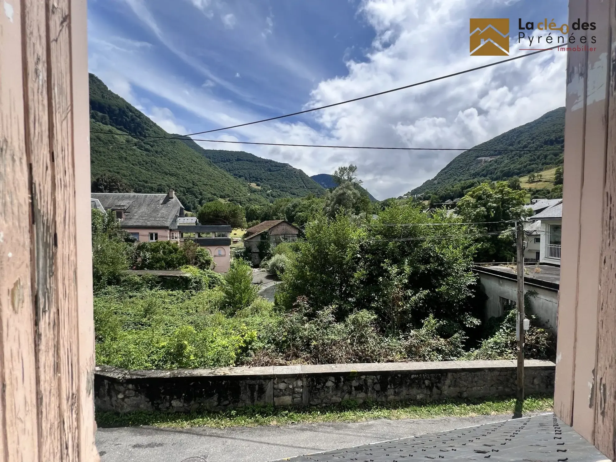 Maison de village à Sarrancolin avec cour et garage, 128 m² 