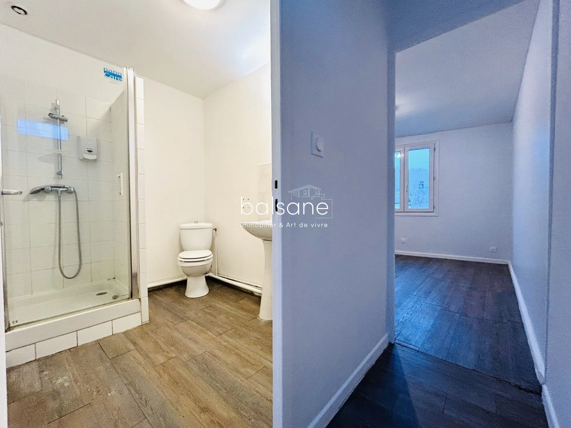 Appartement T2 à Radepond de 28,4 m² avec cuisine équipée et chauffage électrique