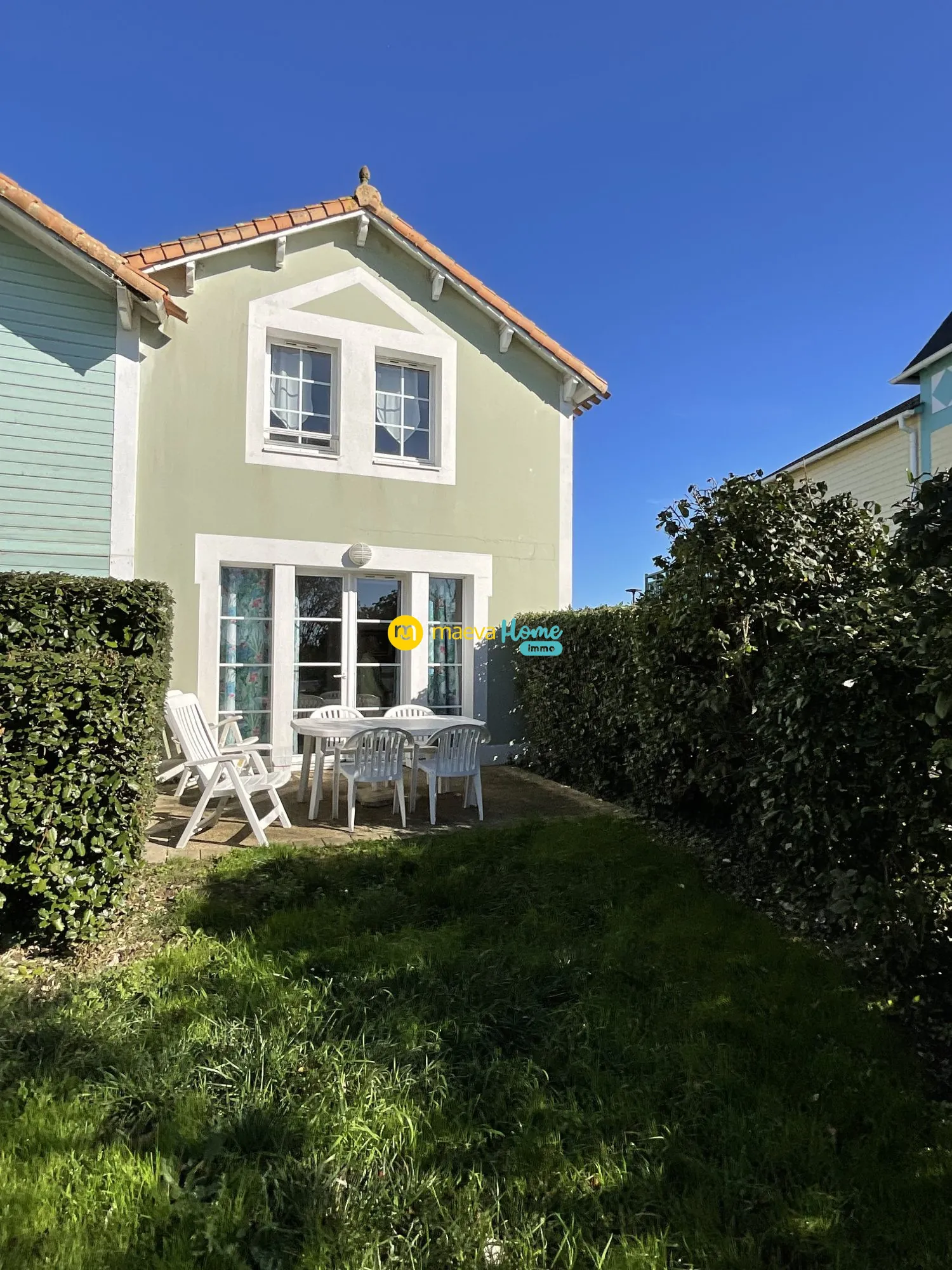 Maison mitoyenne 44 m² à Talmont-Saint-Hilaire avec piscine et terrasse