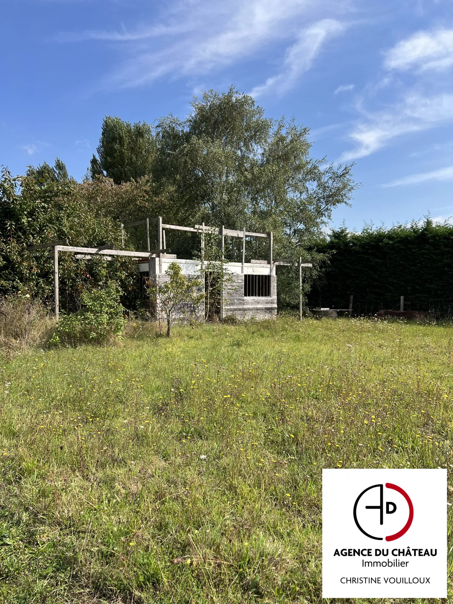 Terrain de loisirs avec vue sur la Basilique à Saint-Benoît-sur-Loire 