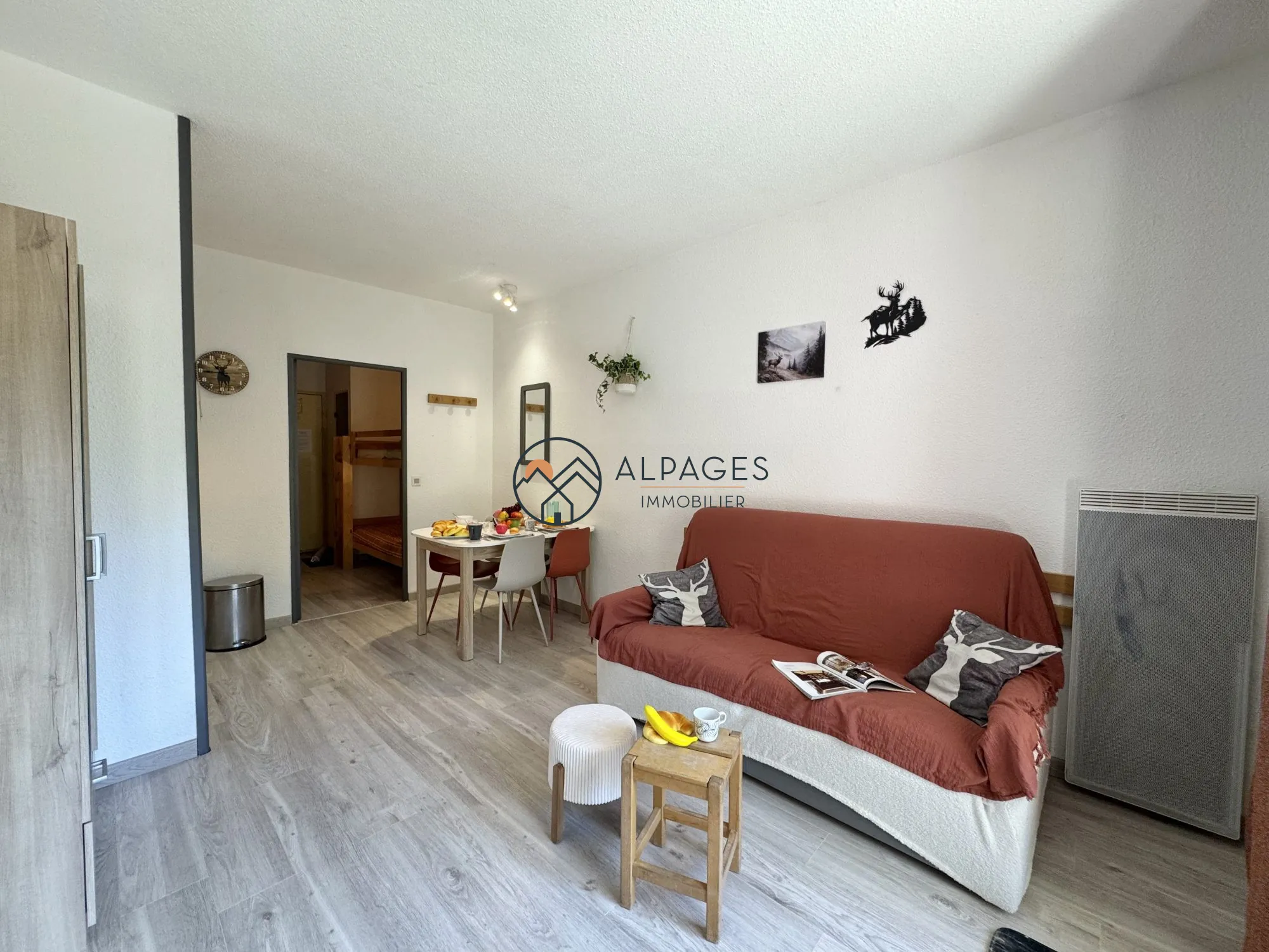 Studio de 25 m² à Vars secteur Point Show avec vue montagne 