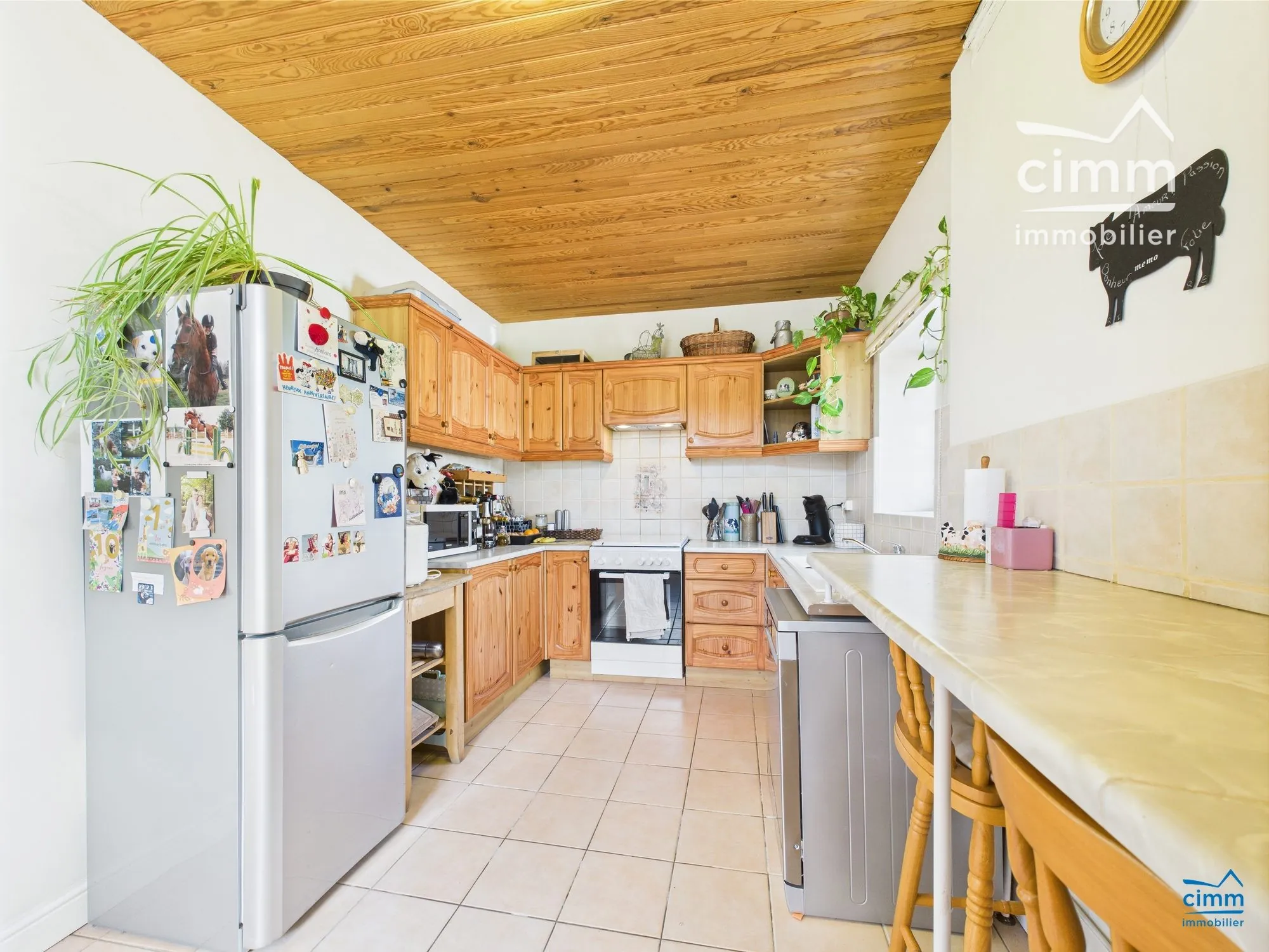 Longère en campagne avec dépendances et paddocks à Longué-Jumelles 