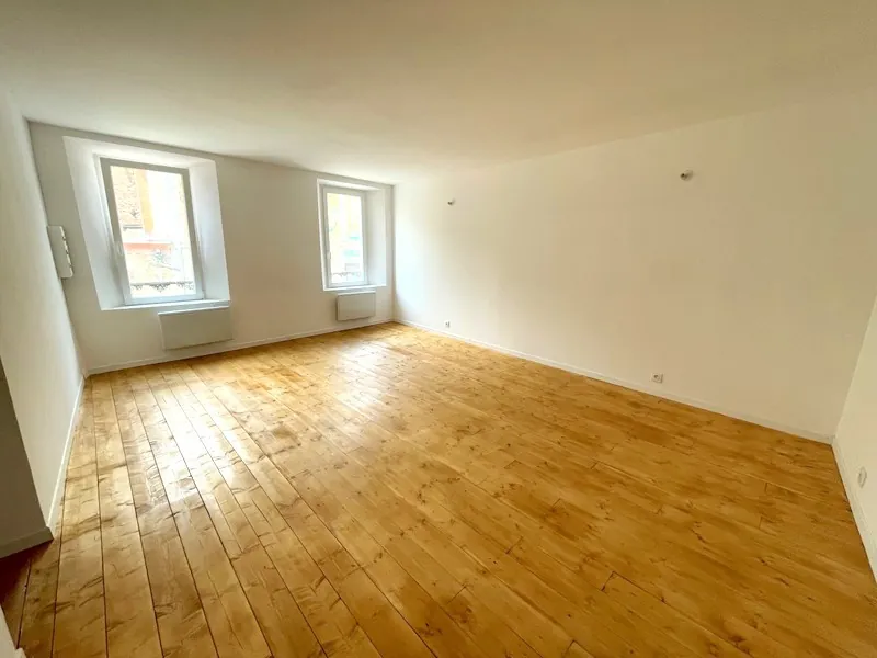 Belle maison de ville rénovée à Jaulgonne proche Château-Thierry