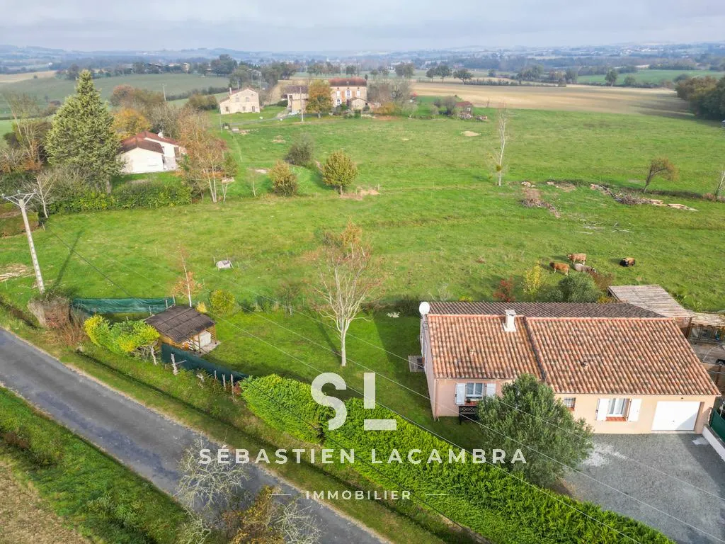 Maison de plain-pied avec vue dégagée en campagne albigeoise près d’Albi