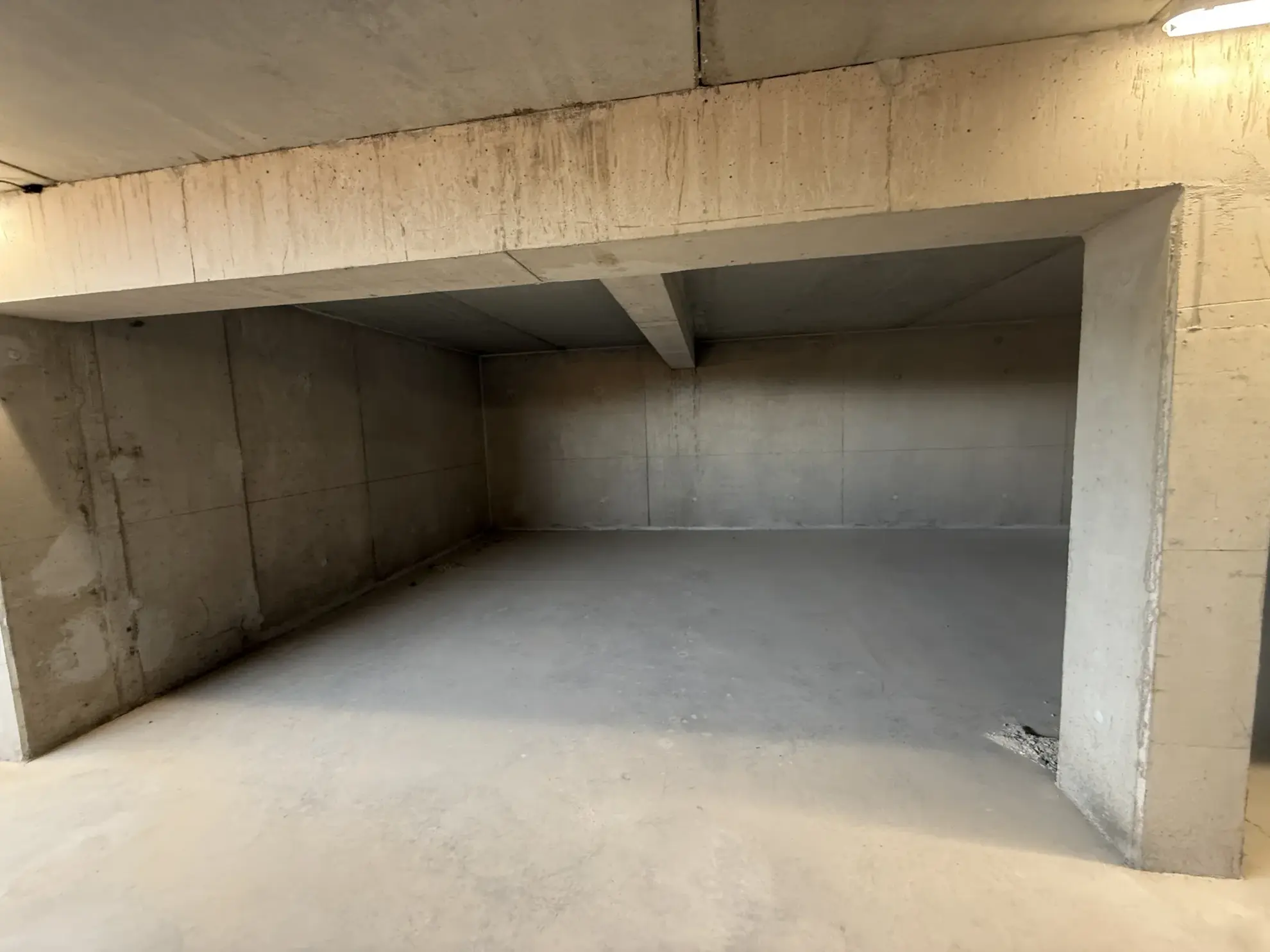 Garage dans un parking sécurisé à Collioure - Opportunité d'investissement 