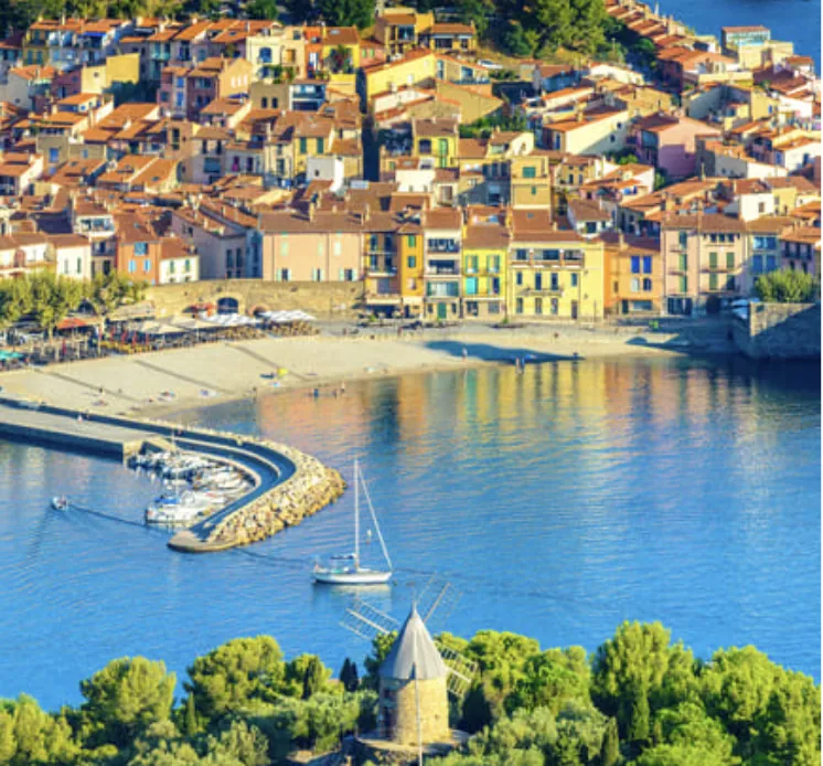 Garage dans un parking sécurisé à Collioure - Opportunité d'investissement