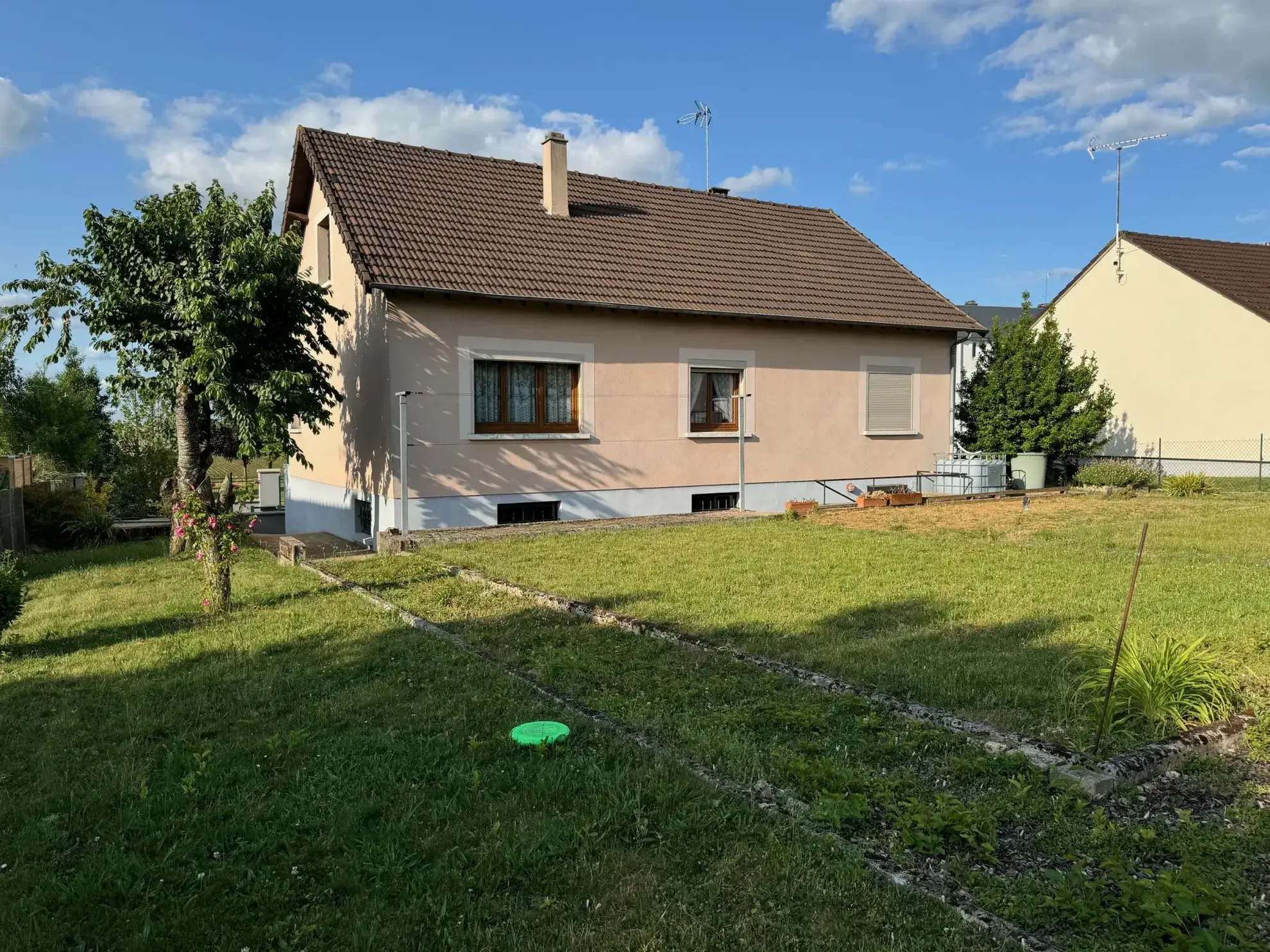 Maison à Sermaises (45) de 85 m² sur Terrain de 700 m², Rénovée