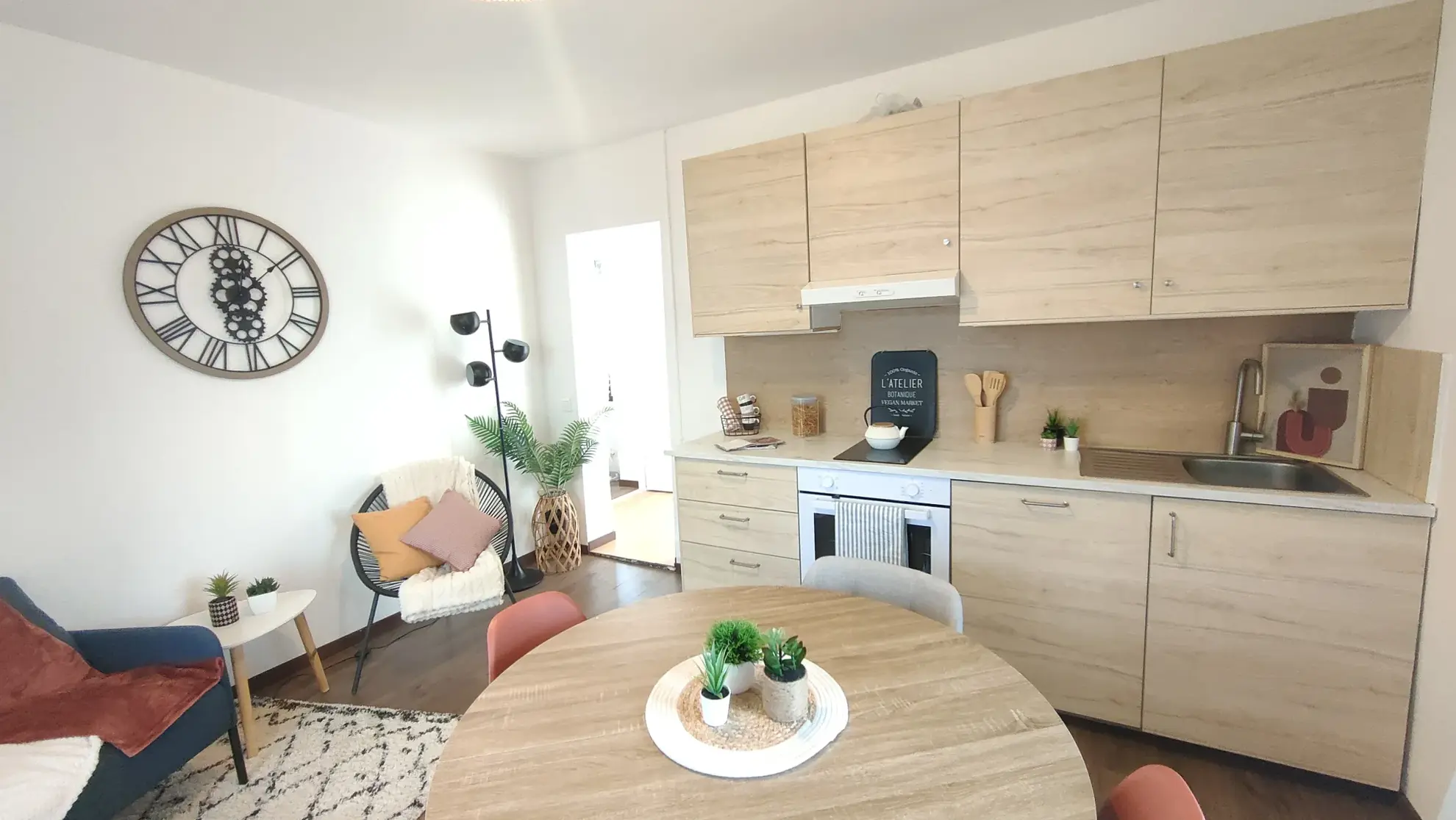 Charmant appartement F2 à Thonon-les-Bains à vendre, rénové, proche du centre 