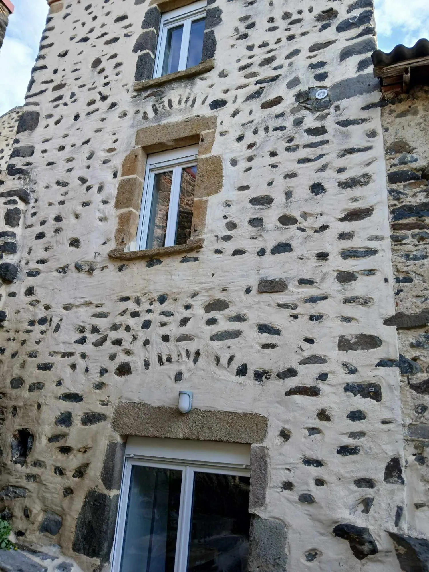 Charmante maison de village meublée à Bergonne - 50 m² rénovés 