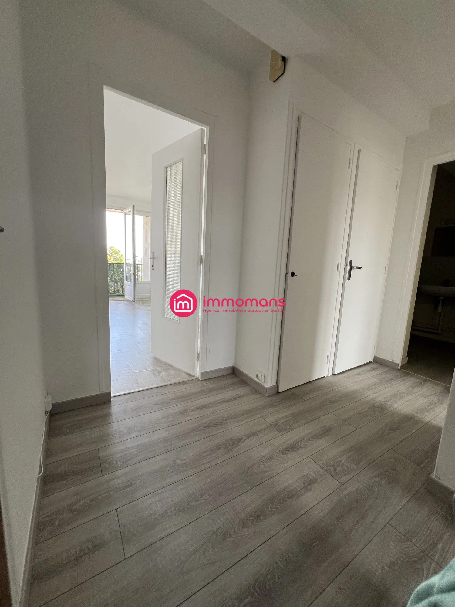 À vendre T2 de 45 m² avec balcon à Le Mans, proche gare et commodités 