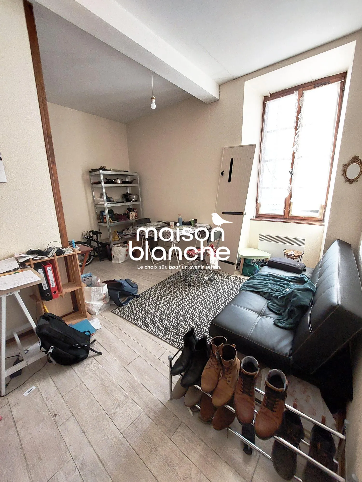 Séjour Appartement T2 à vendre à Parthenay, 28,63 m² en centre-ville, idéal investissement