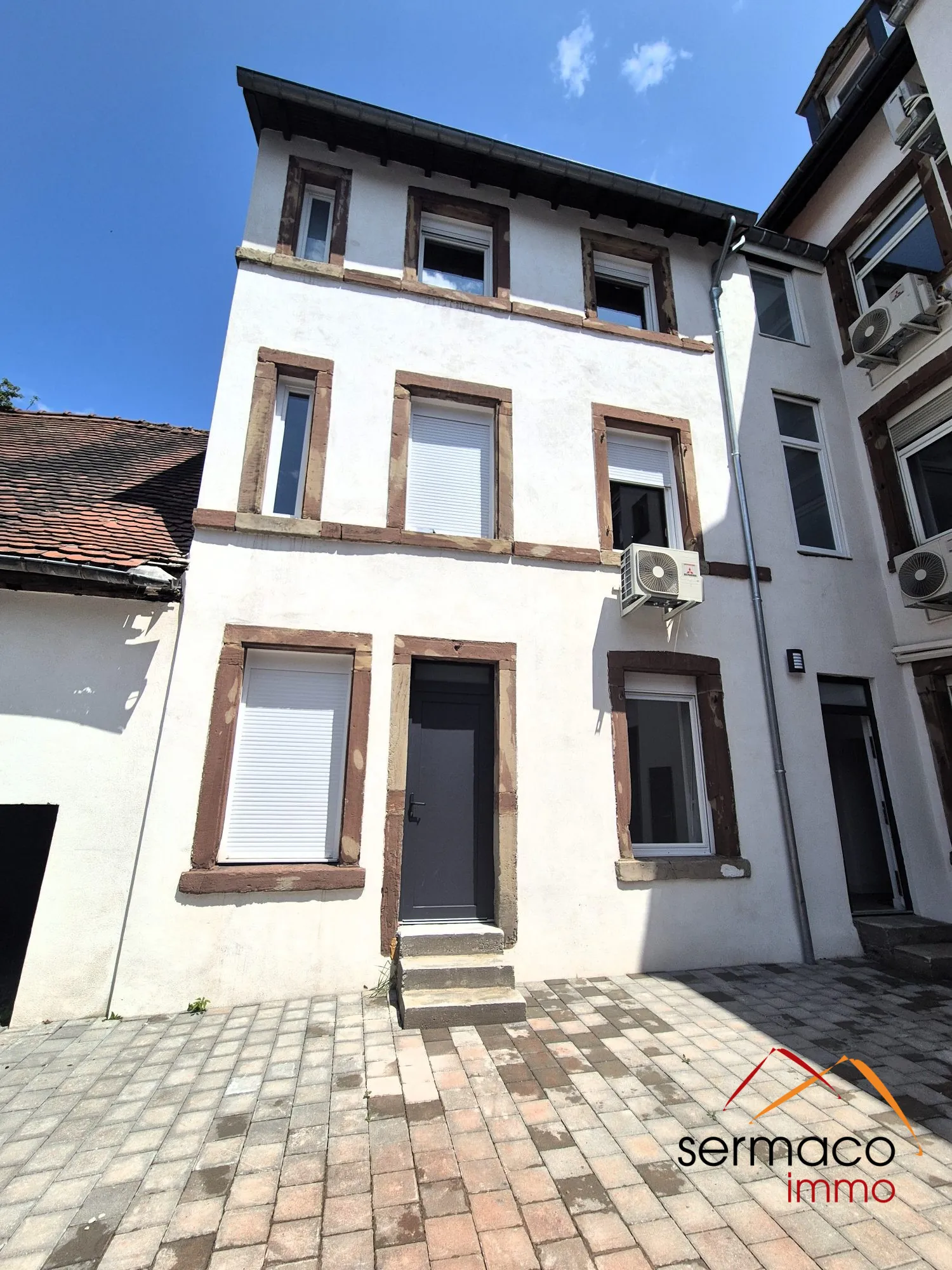 triplex avec terrasse Appartement triplex à rénover avec terrasse à Sarreguemines