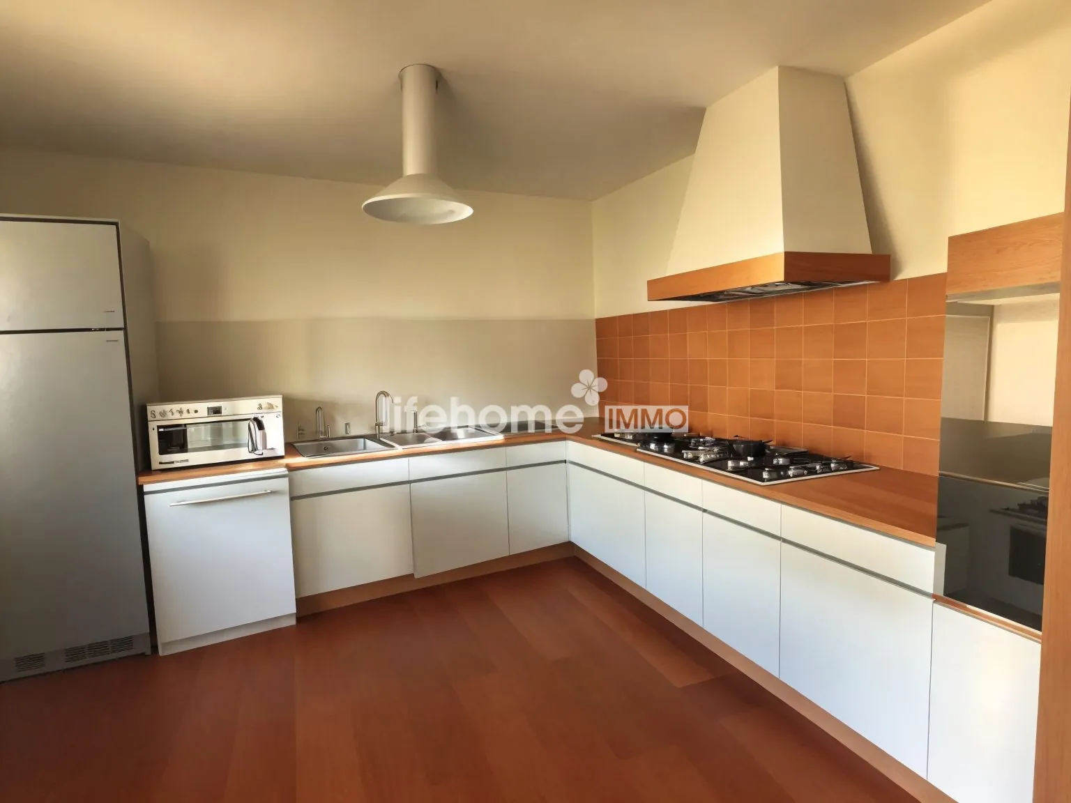 Maison familiale 4 chambres avec jardin clos à Châteauroux 