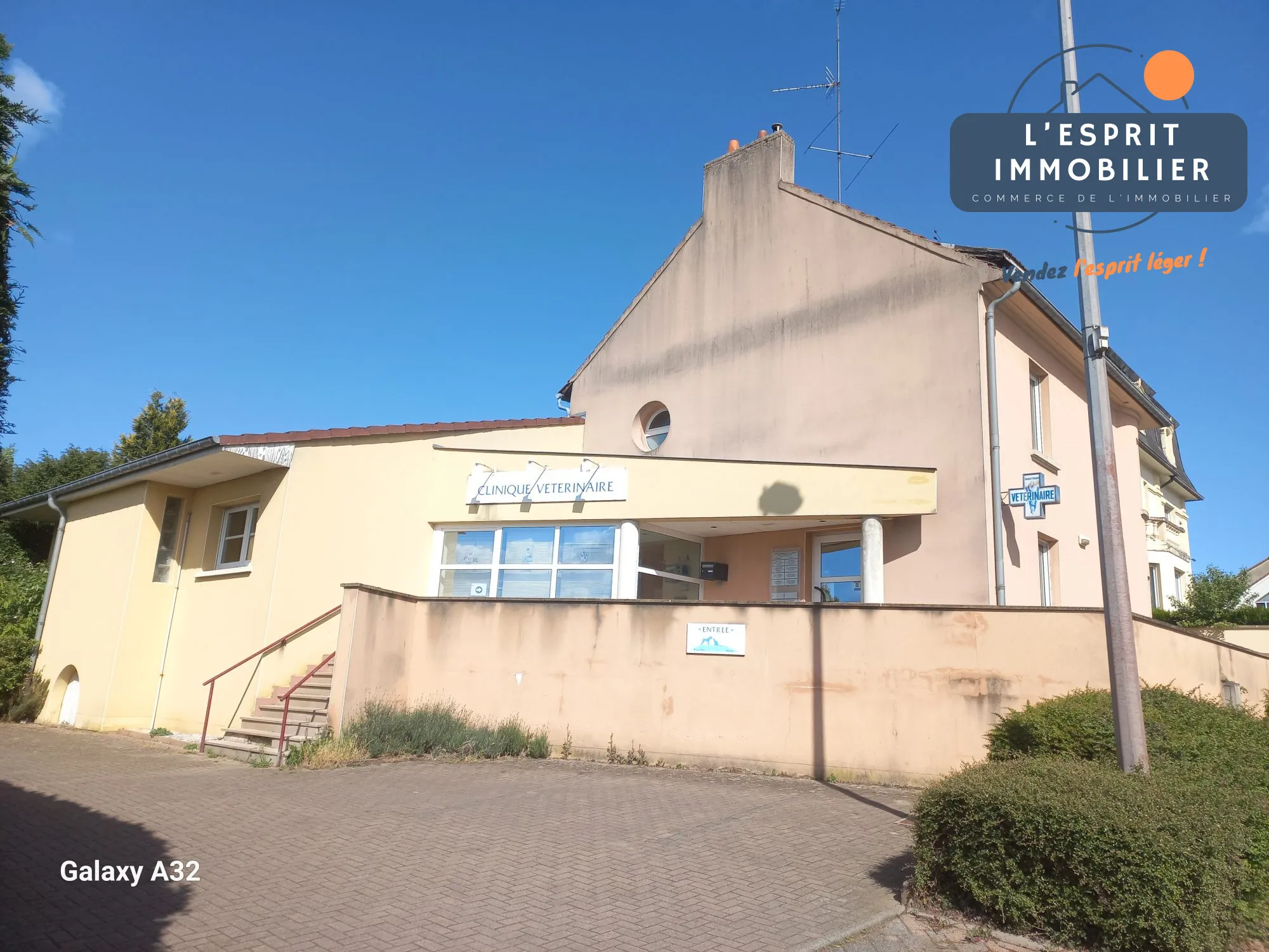 Local commercial lumineux de 290 m² avec logement à Faulquemont 