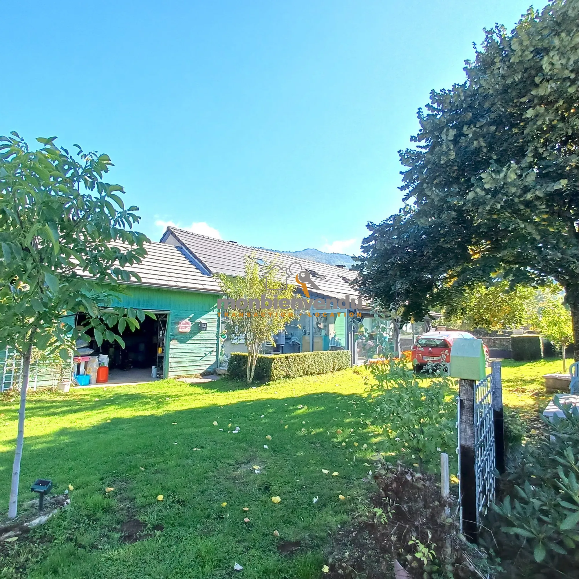 Maison de 106 m² avec 3 chambres, garage et terrain en montagne 
