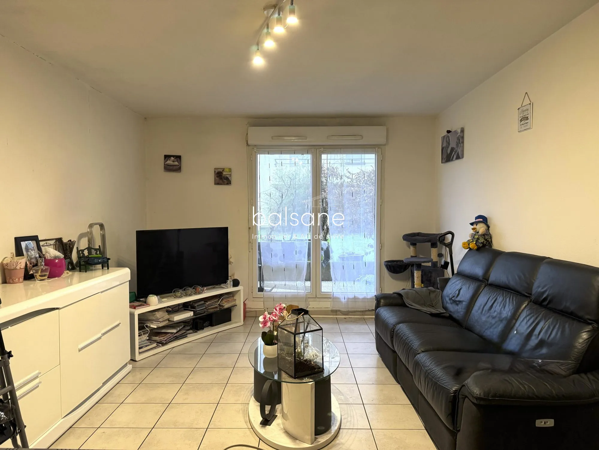 Appartement T3 loué à Rouen avec terrasse et parking - Investissement sûr