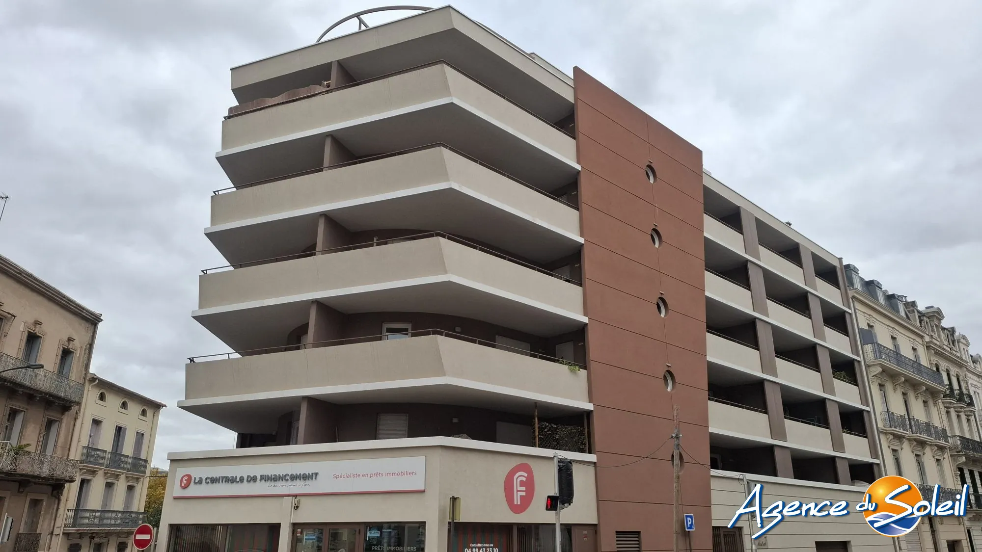 Appartement T3 à Béziers avec terrasse et parking, idéalement situé