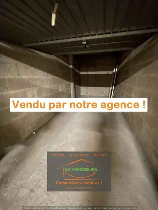 Garage fermé en sous-sol à Rennes, emplacement privilégié, prix attractif