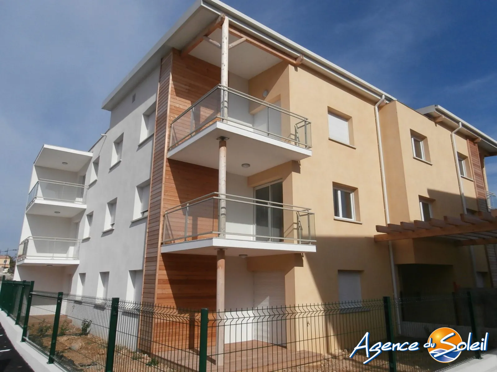 Appartement T3 avec terrasse et parking à Narbonne secteur Réveillon 