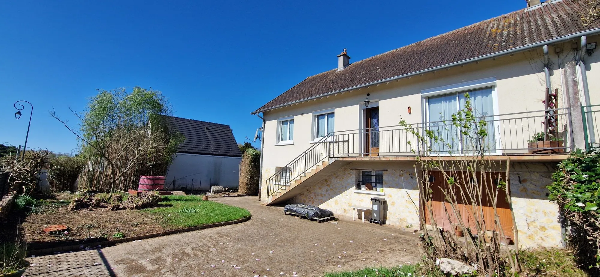 Maison 6 pièces à Saint Denis sur Loire - 150 m² avec sous-sol