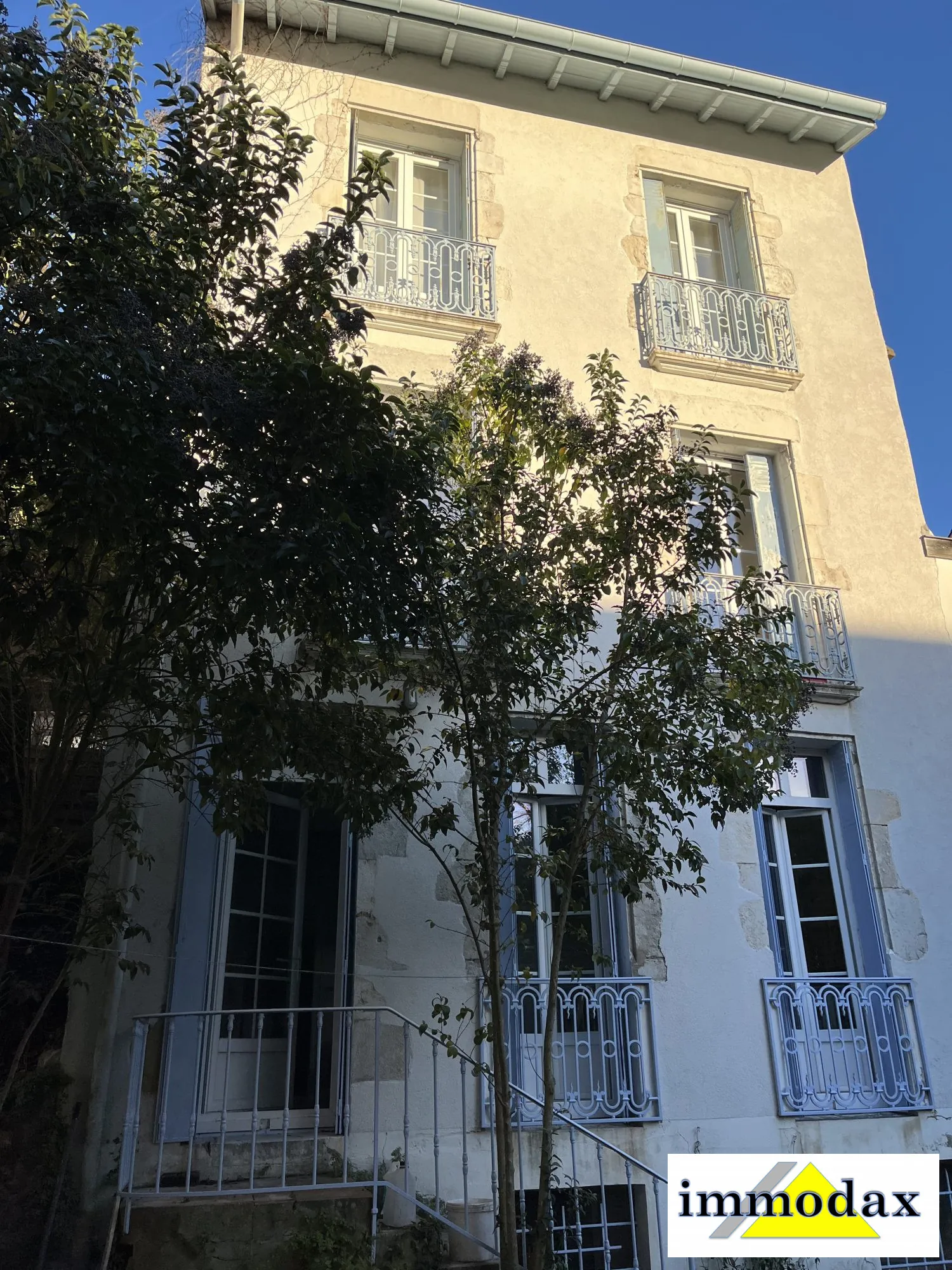 Appartement 3 pièces avec jardin privé en hypercentre de Dax 