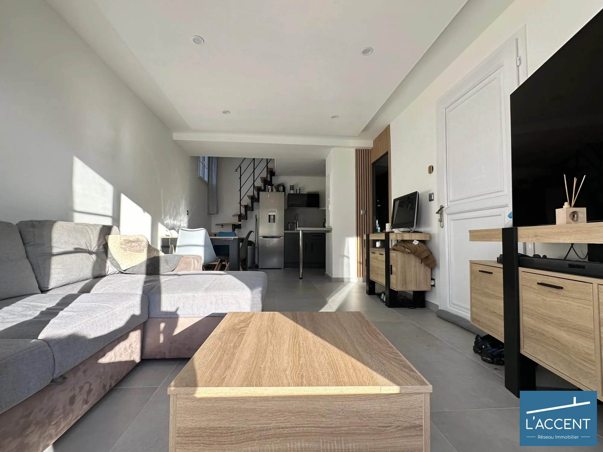 Pavillon T3 duplex rénové avec extérieur dans résidence touristique à Gallargues-le-Montueux