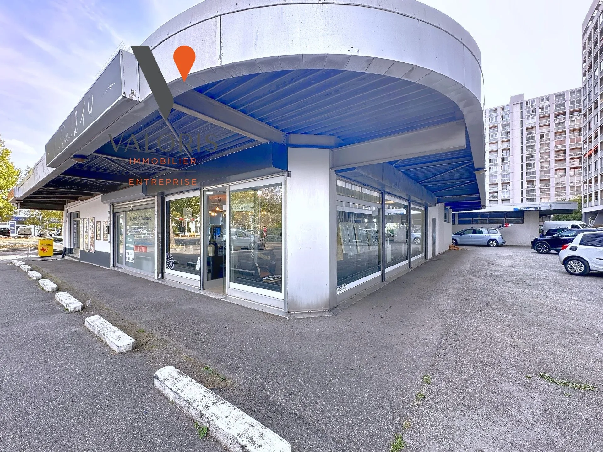 Local commercial à vendre à Grenoble - 90 m², emplacement stratégique secteur Libération-Rondoeau 