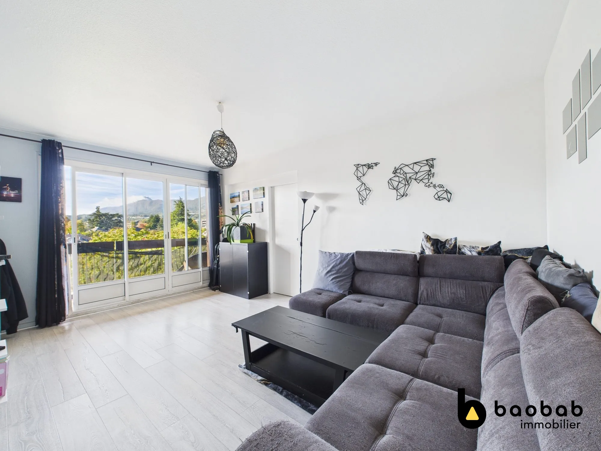 Appartement T3 avec balcon et cave au centre de La Motte-Servolex