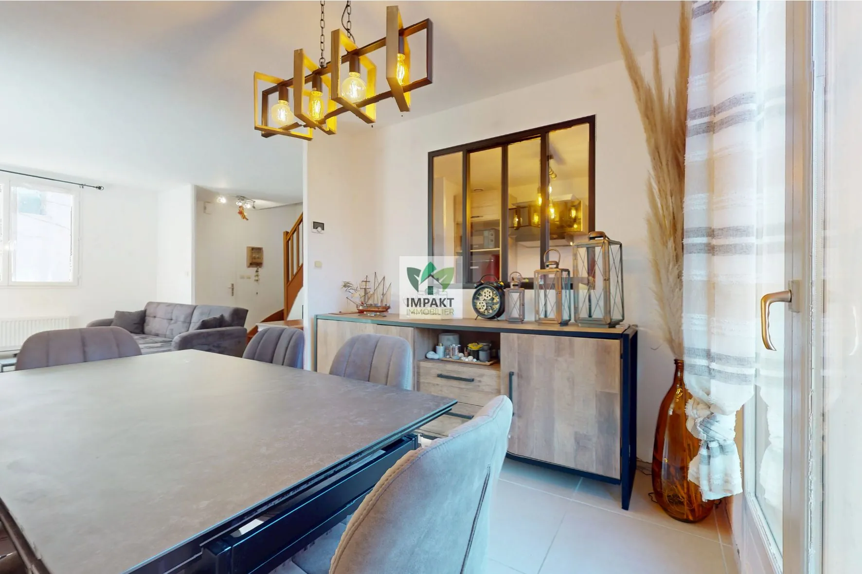 Maison mitoyenne à Chaux avec 3 chambres, jardin et garage - Idéal premier achat 