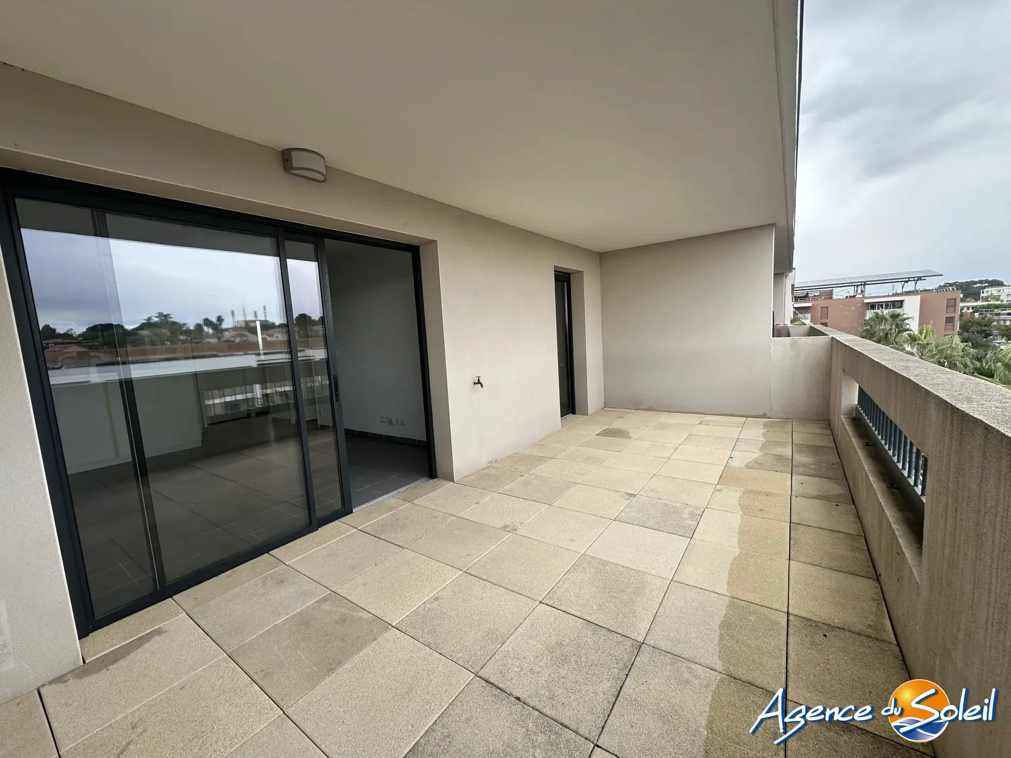 Appartement T3 avec terrasse et parking à Béziers – Opportunité rare
