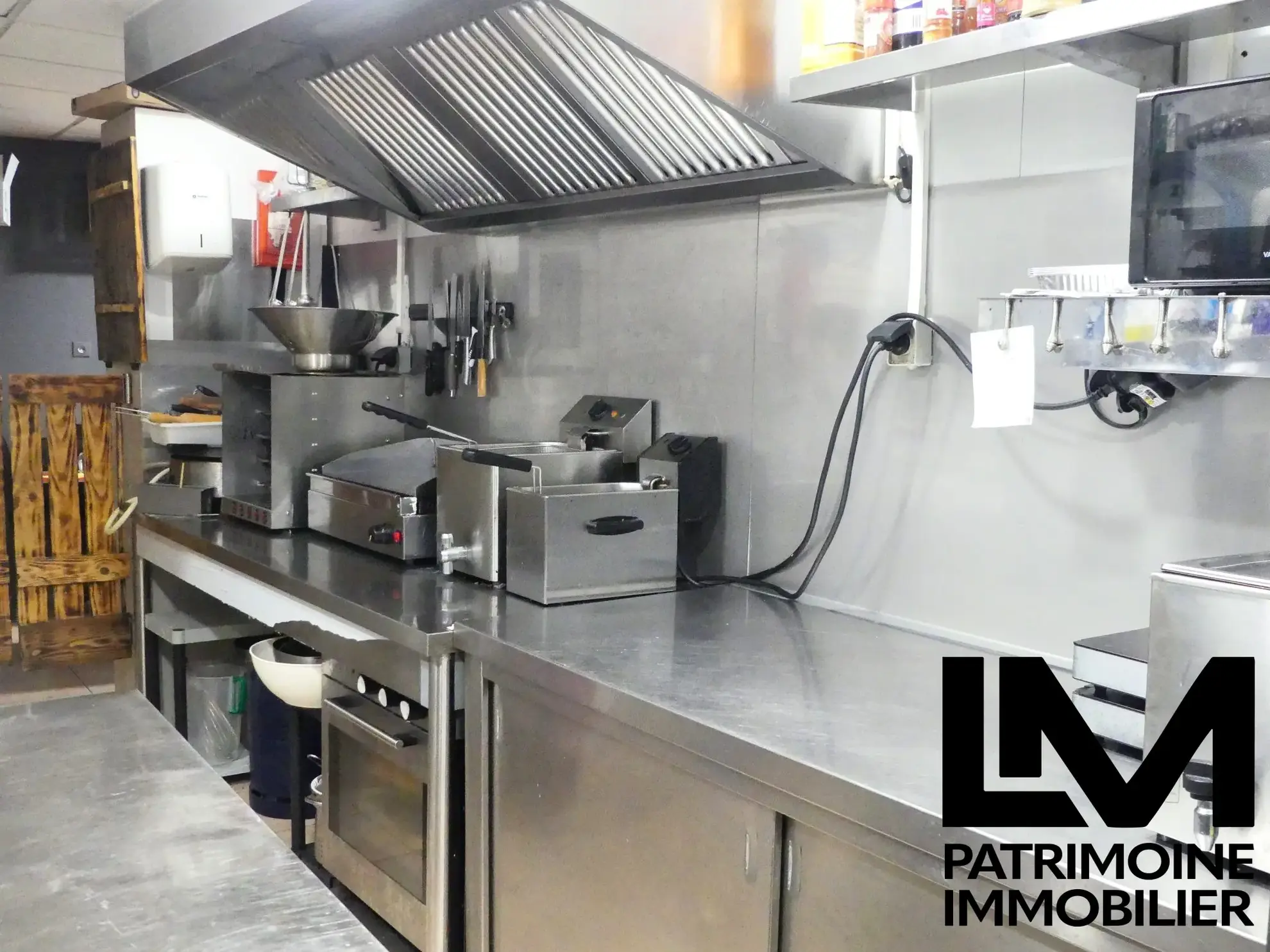 Fonds de commerce restaurant, bar et glacier à Vias – Opportunité à saisir